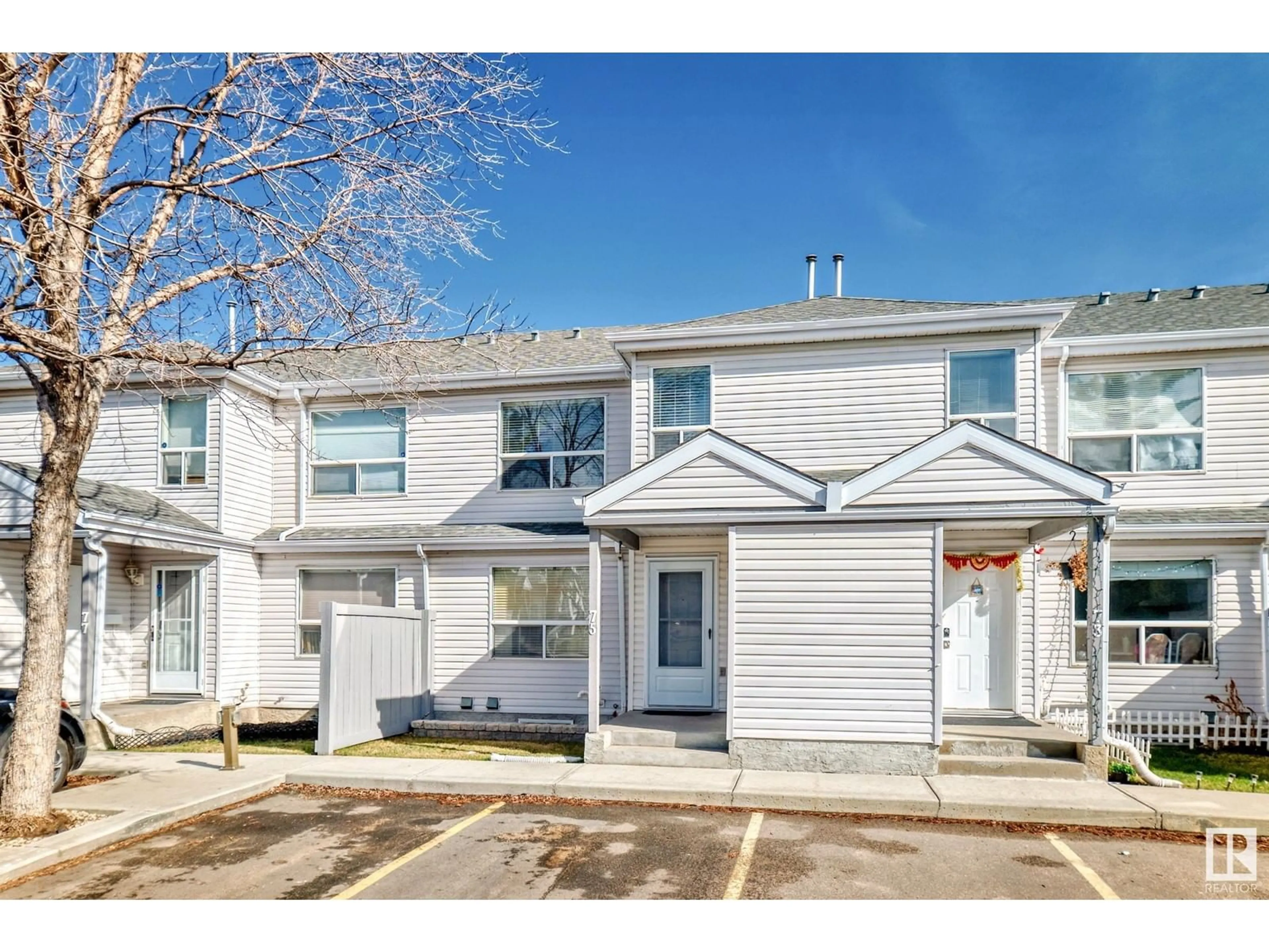Home with vinyl exterior material, street for 603 - 75 YOUVILLE E NW, Edmonton Alberta T6L6V8