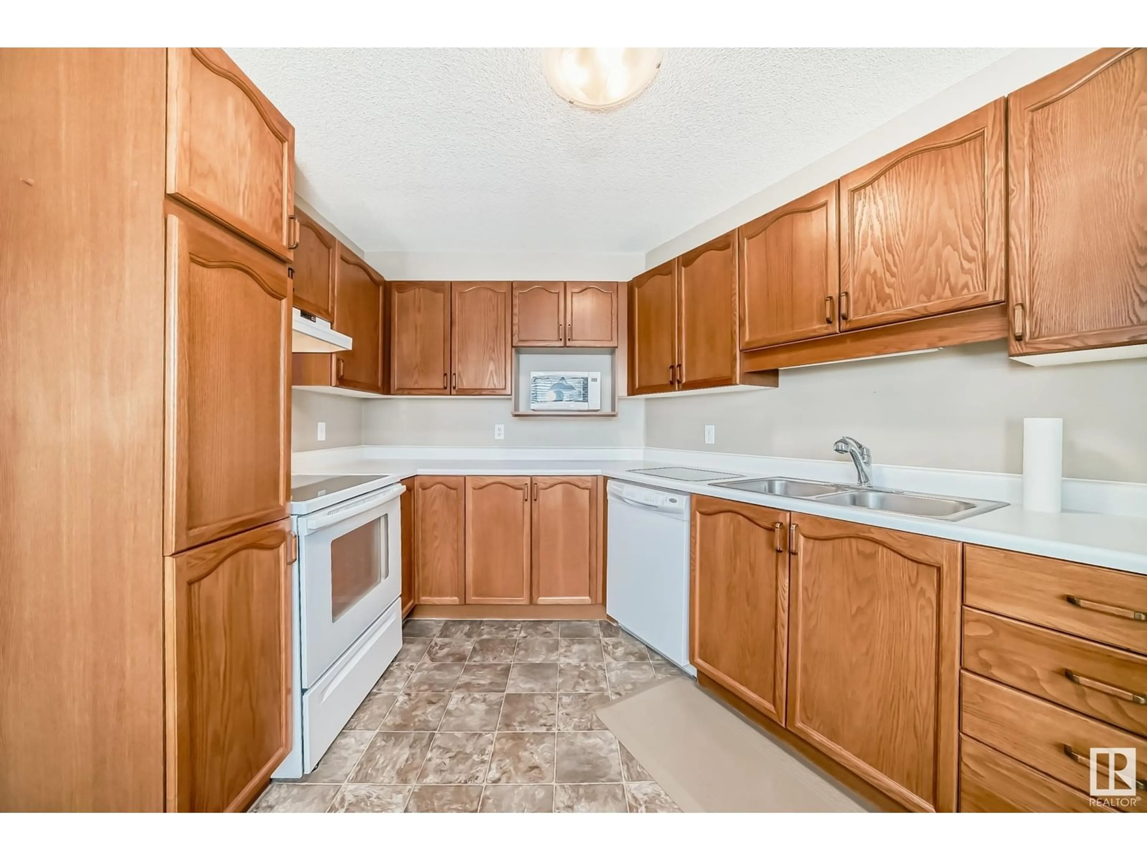 Standard kitchen, unknown for 603 - 75 YOUVILLE E NW, Edmonton Alberta T6L6V8