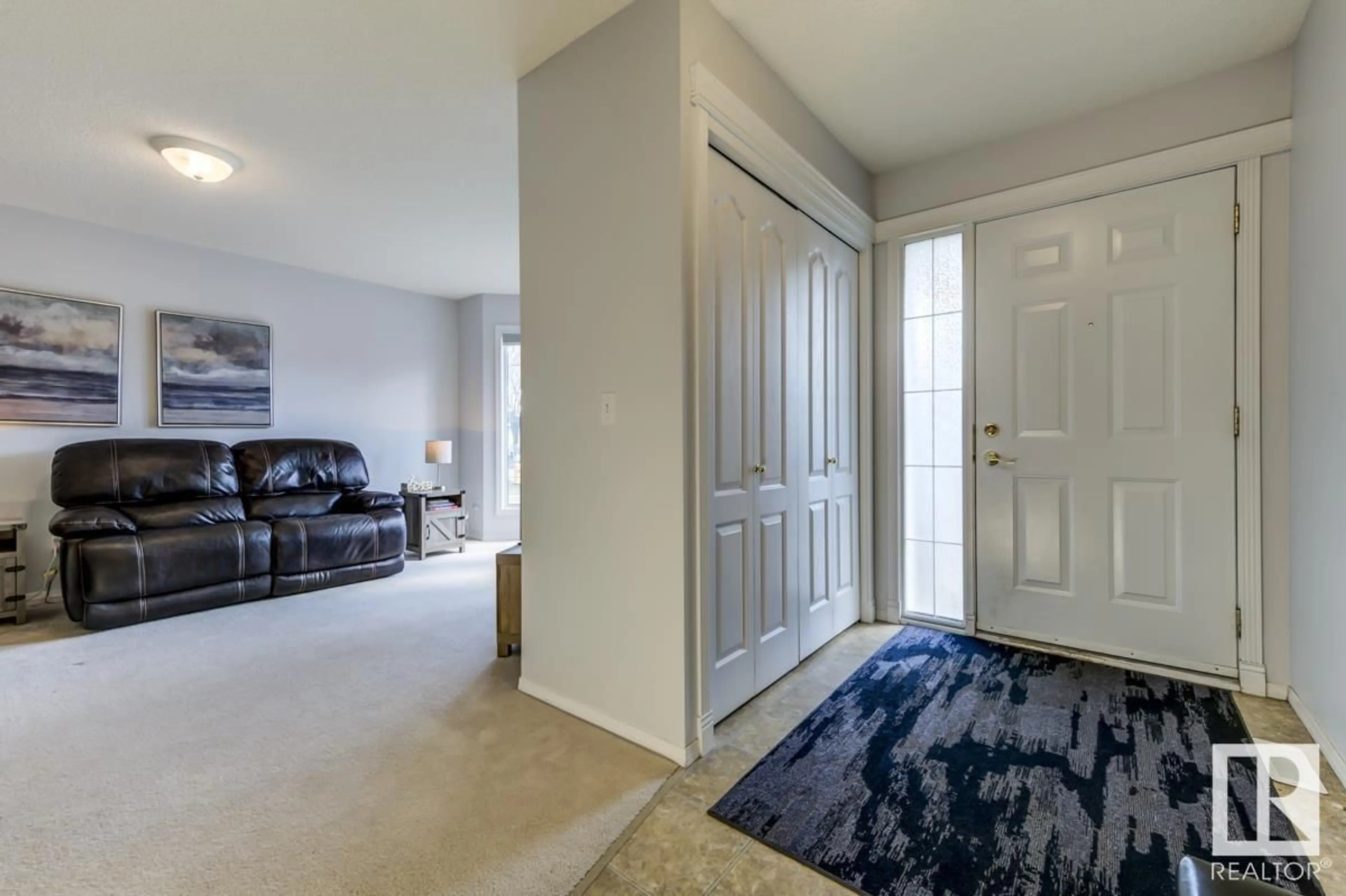Indoor entryway for 75 - 3380 28A AV, Edmonton Alberta T6T1V4