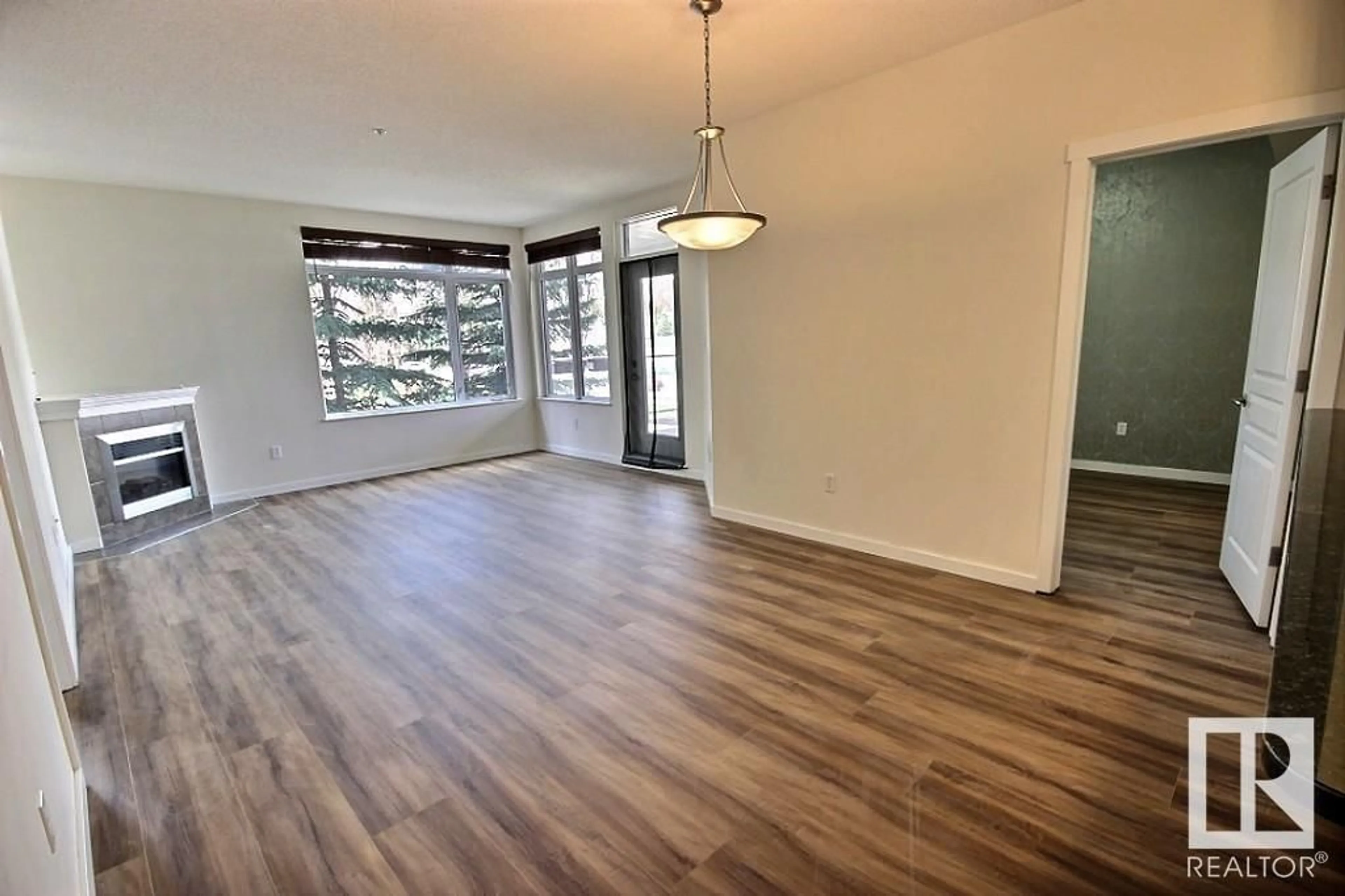 A pic of a room for 204 - 11140 68 AV, Edmonton Alberta T6H2C2