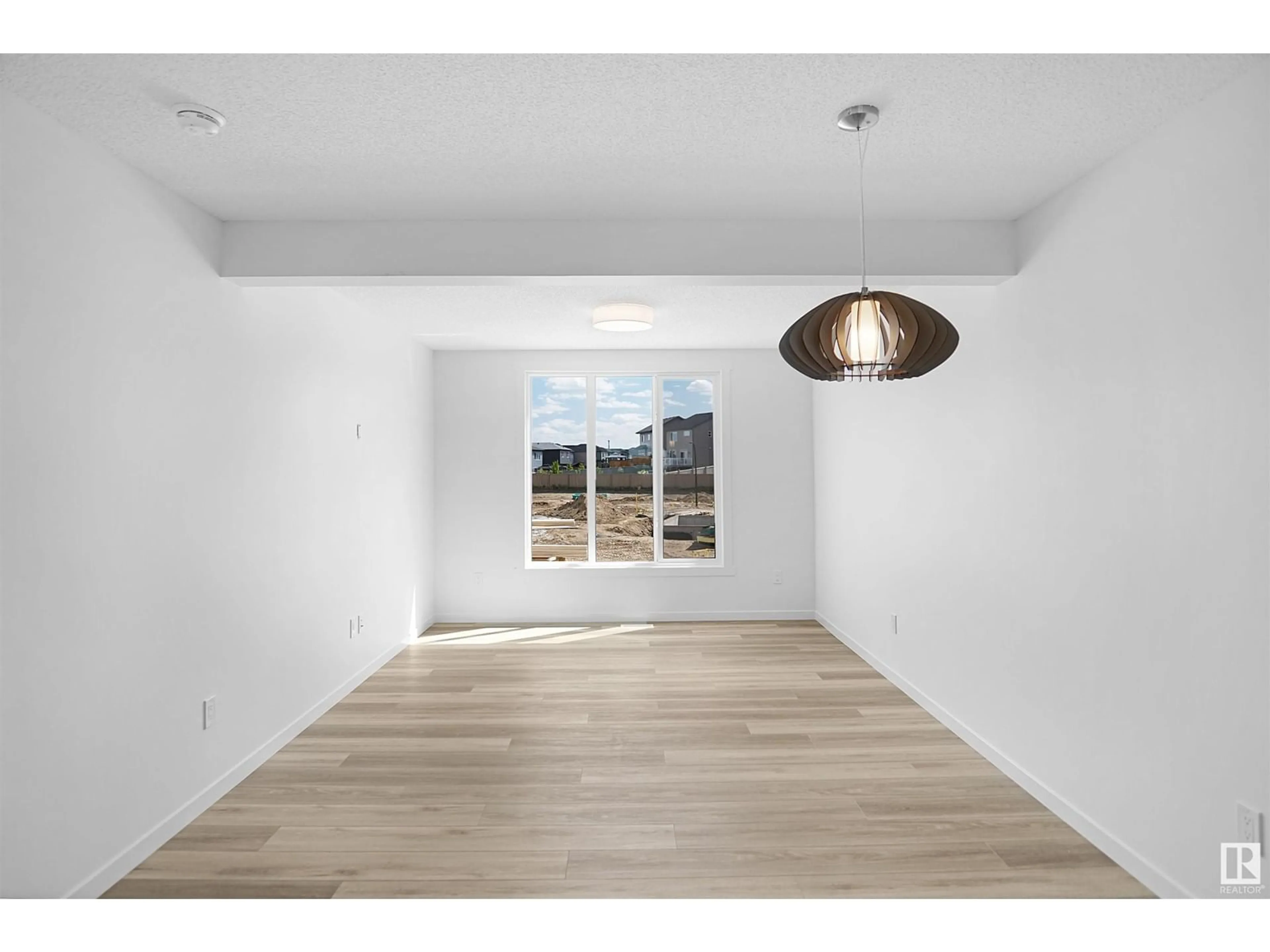 A pic of a room for #93 - 3705 141 ST, Edmonton Alberta T6W3J2