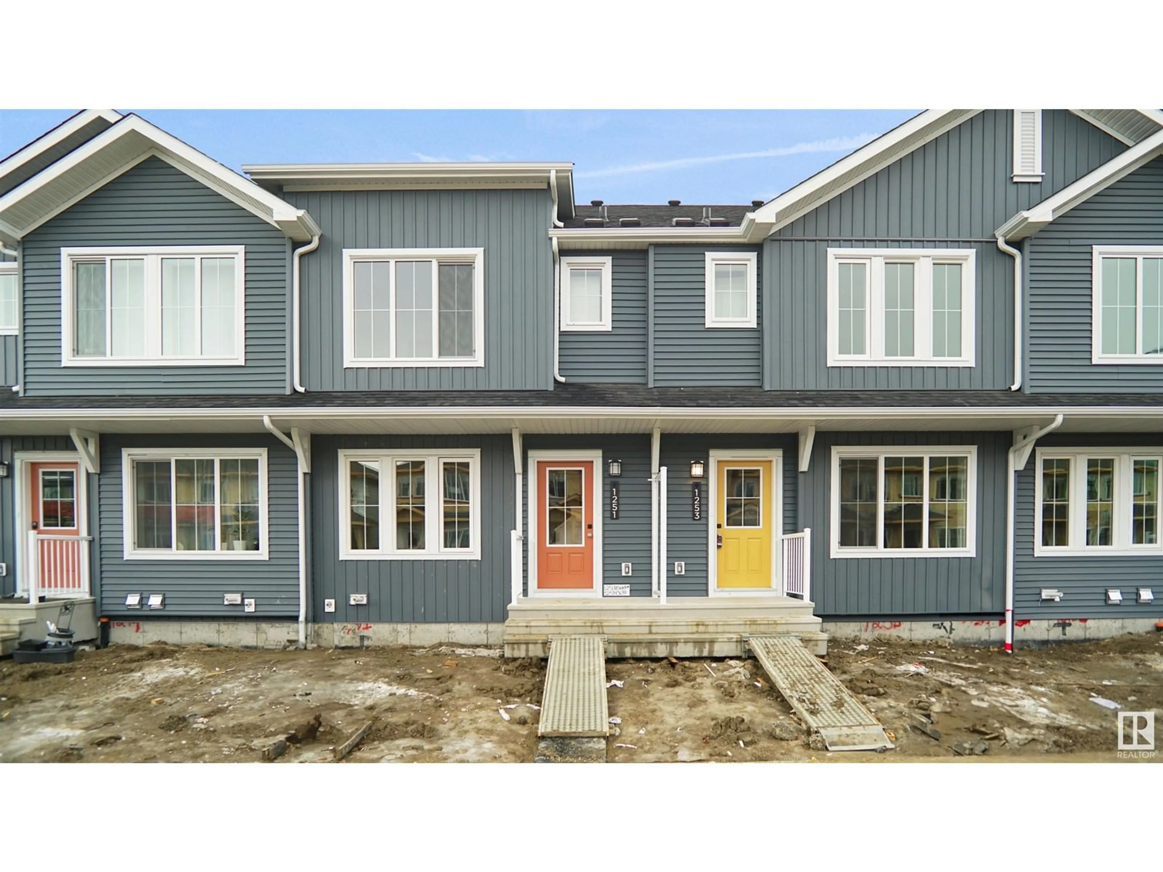 Home with vinyl exterior material, street for 58 - 3705 141 ST, Edmonton Alberta T6W3J2