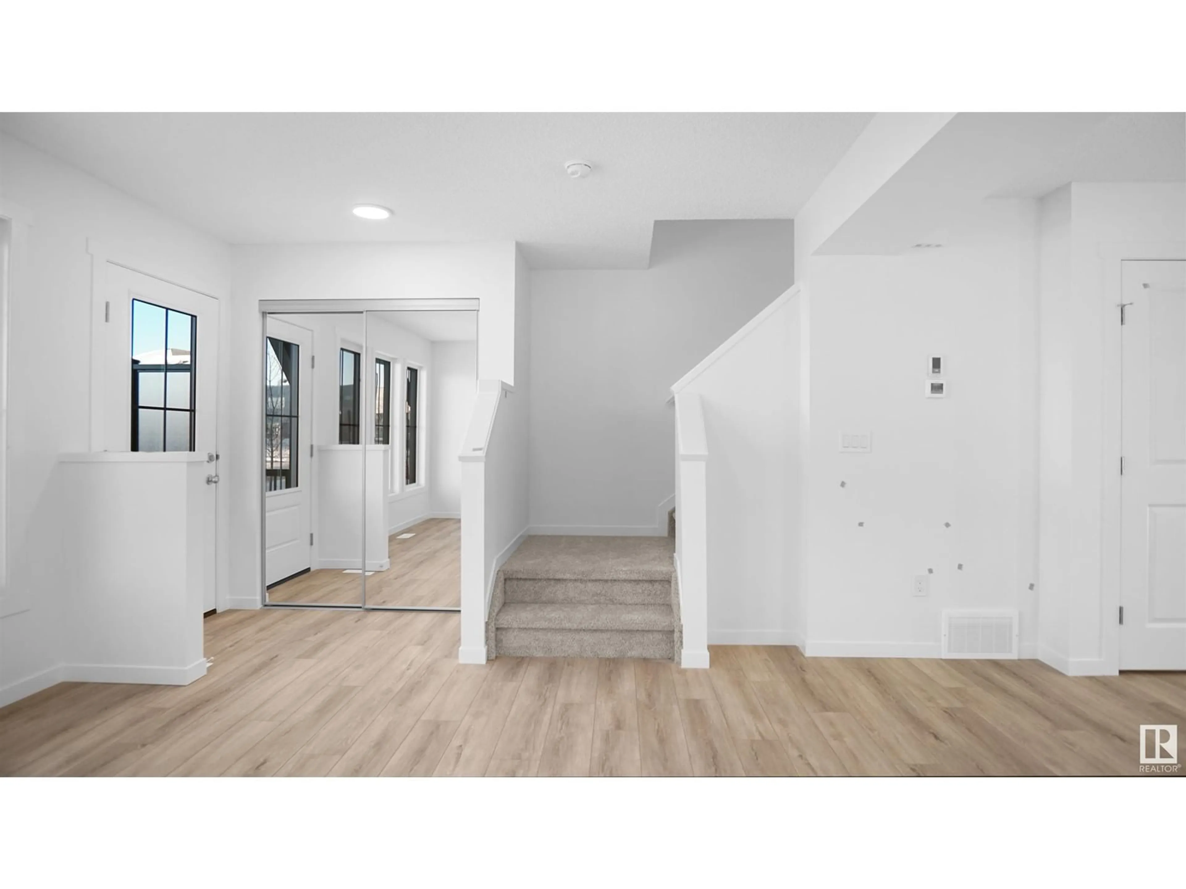 Indoor entryway for 58 - 3705 141 ST, Edmonton Alberta T6W3J2