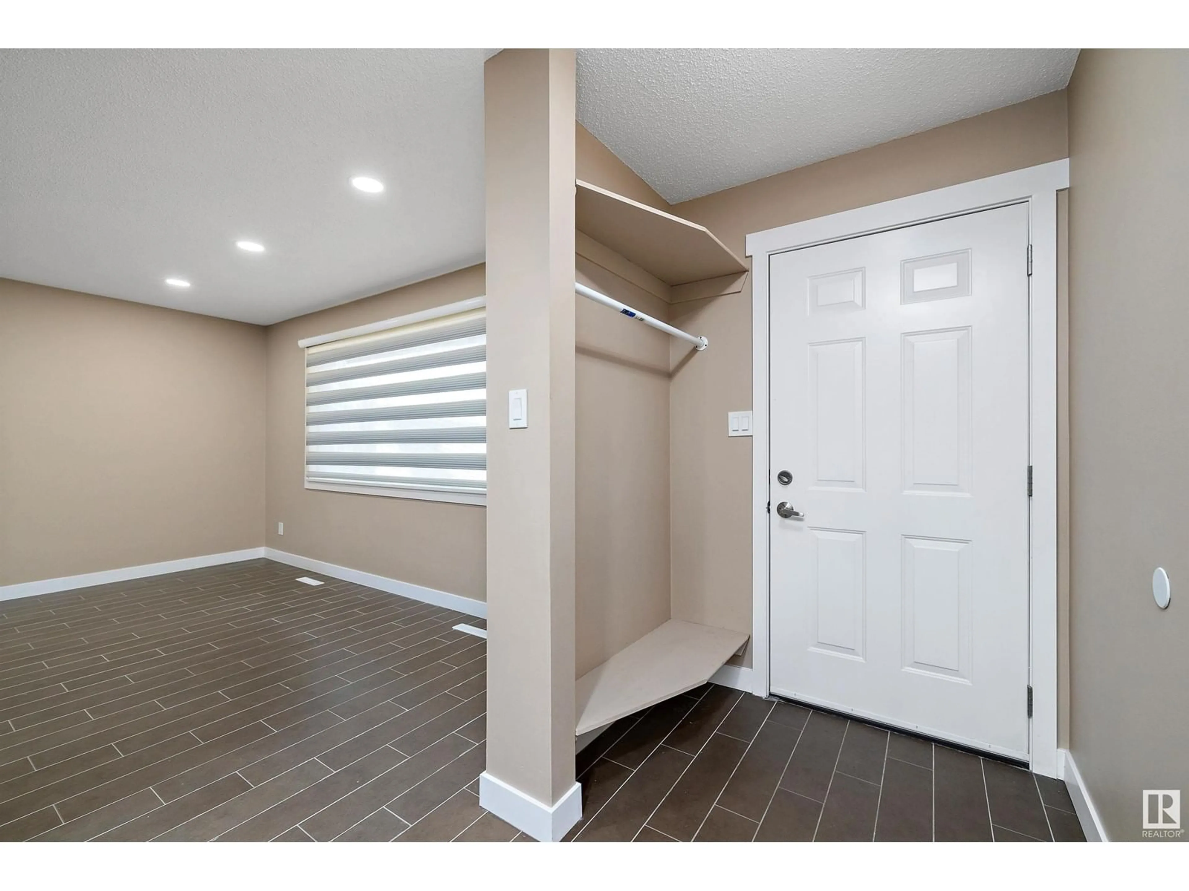 Indoor entryway for 3411 105 AV, Edmonton Alberta T5W0B6