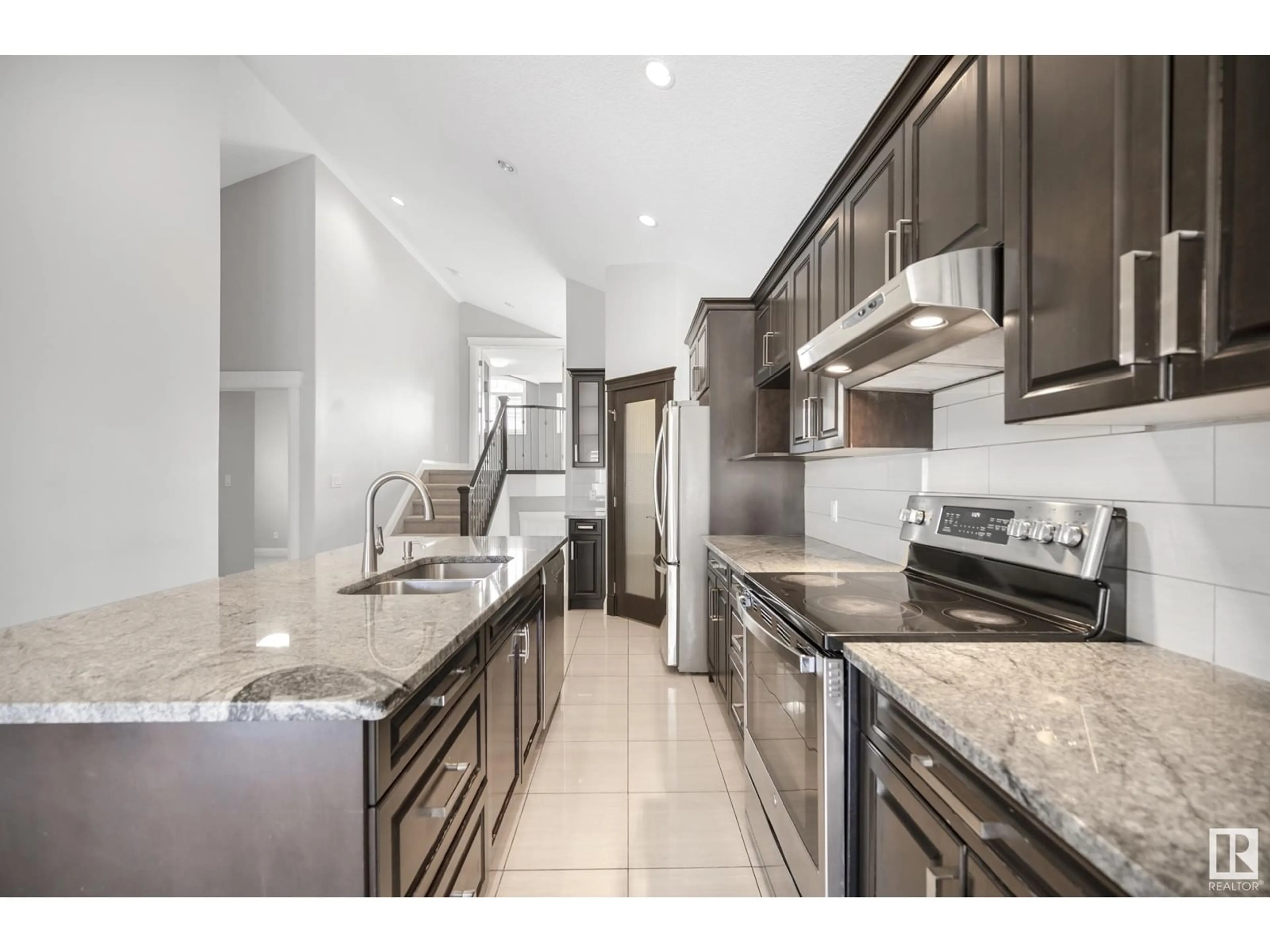 Open concept kitchen, ceramic/tile floor for 550 ALBANY WY, Edmonton Alberta T6V1J6