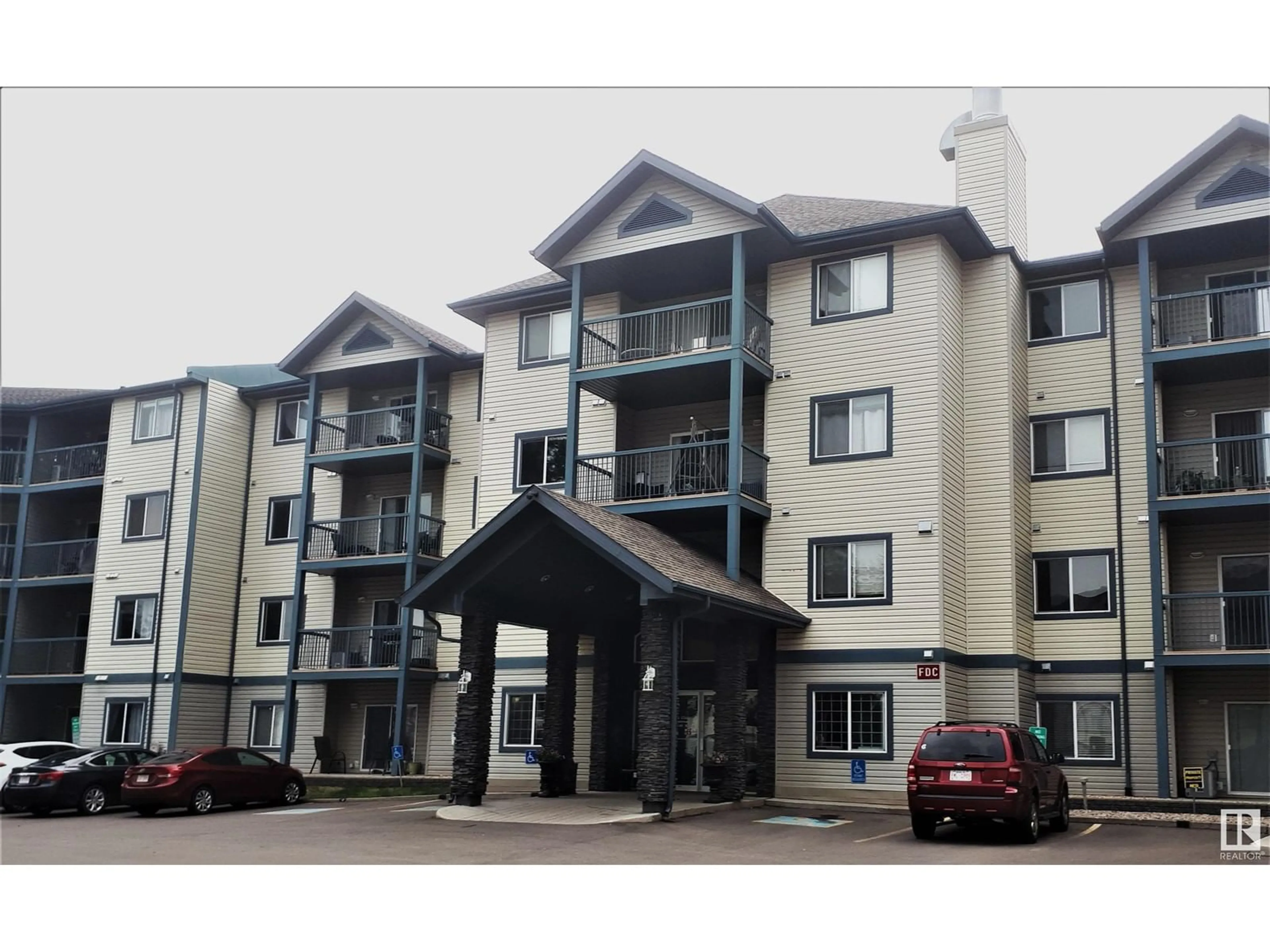 Unknown for 123 - 16303 95 ST, Edmonton Alberta T5Z3V1