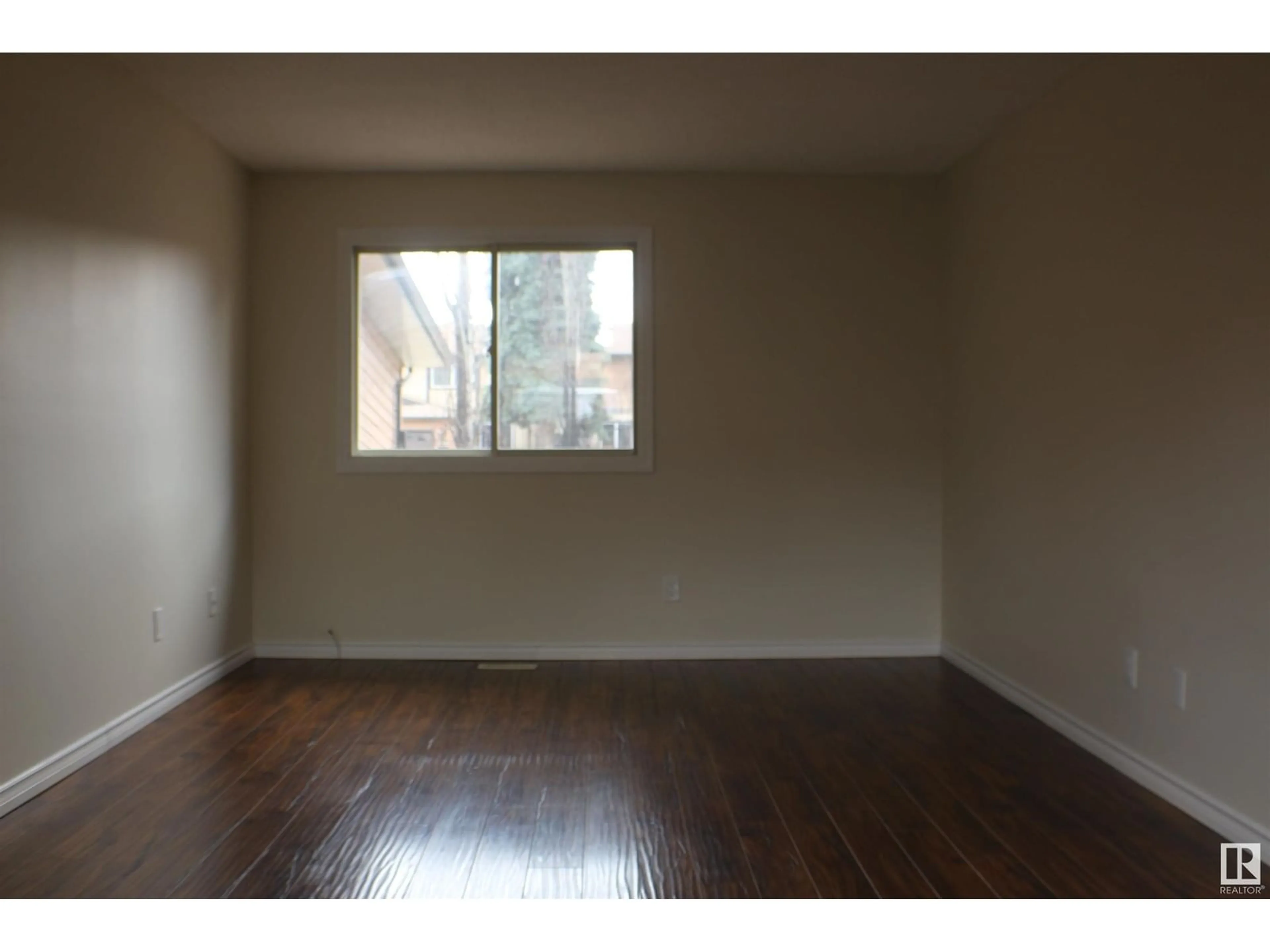 A pic of a room for 2716 136 AV, Edmonton Alberta T5A4B2