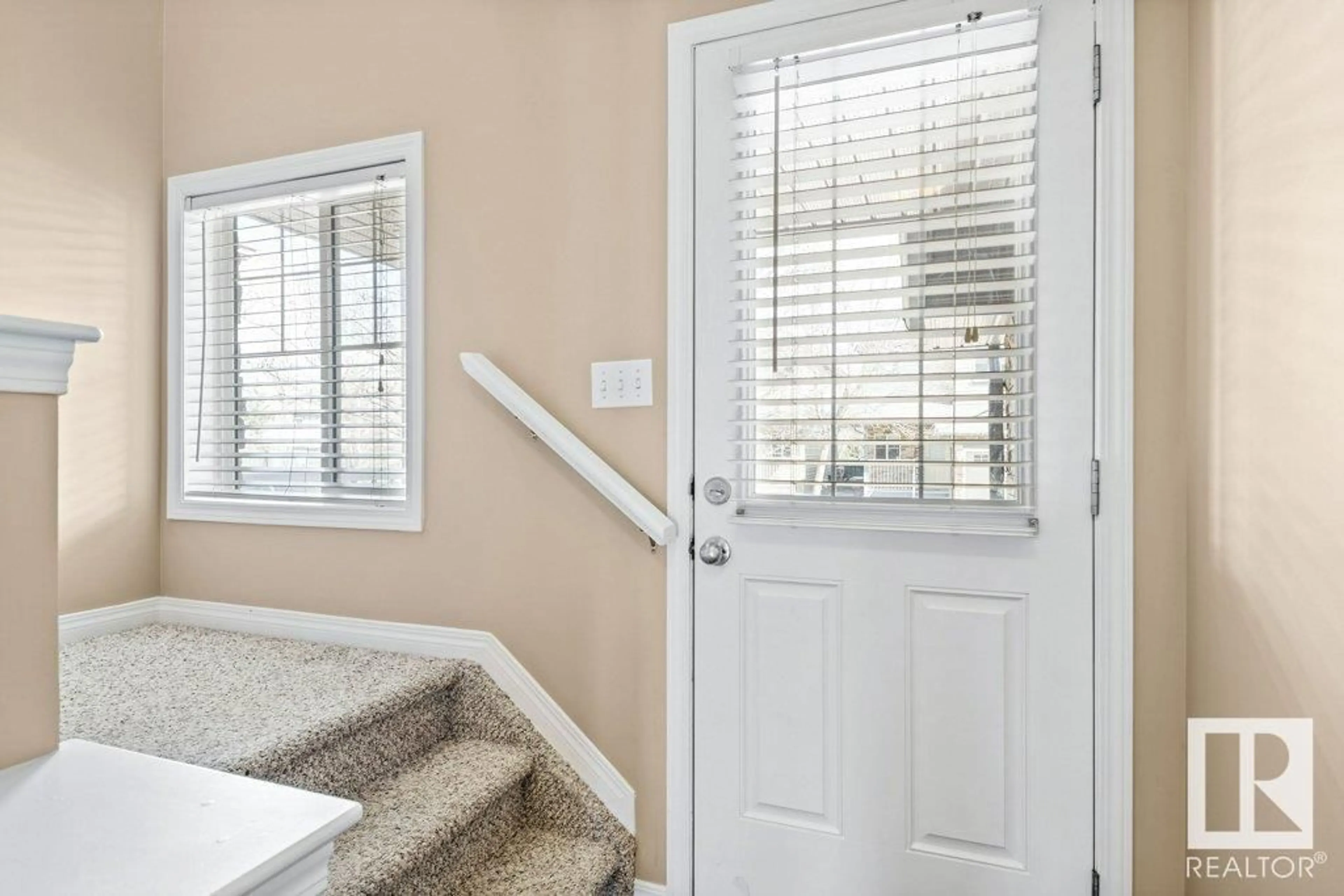 Indoor entryway for #25 - 12104 16 AV, Edmonton Alberta T6W1X3