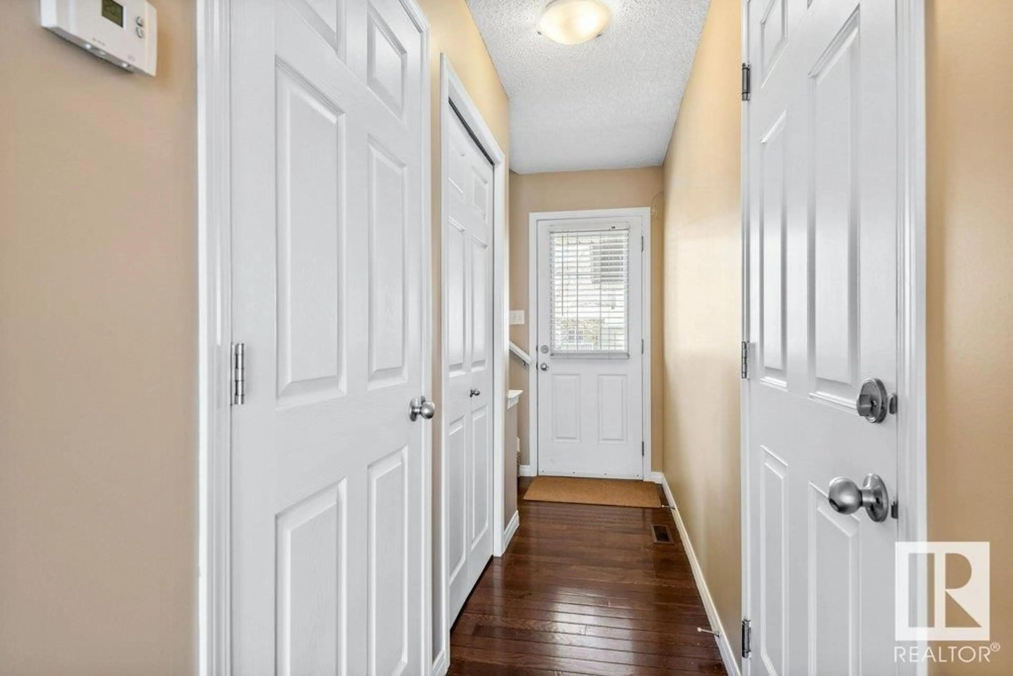Indoor entryway for #25 - 12104 16 AV, Edmonton Alberta T6W1X3