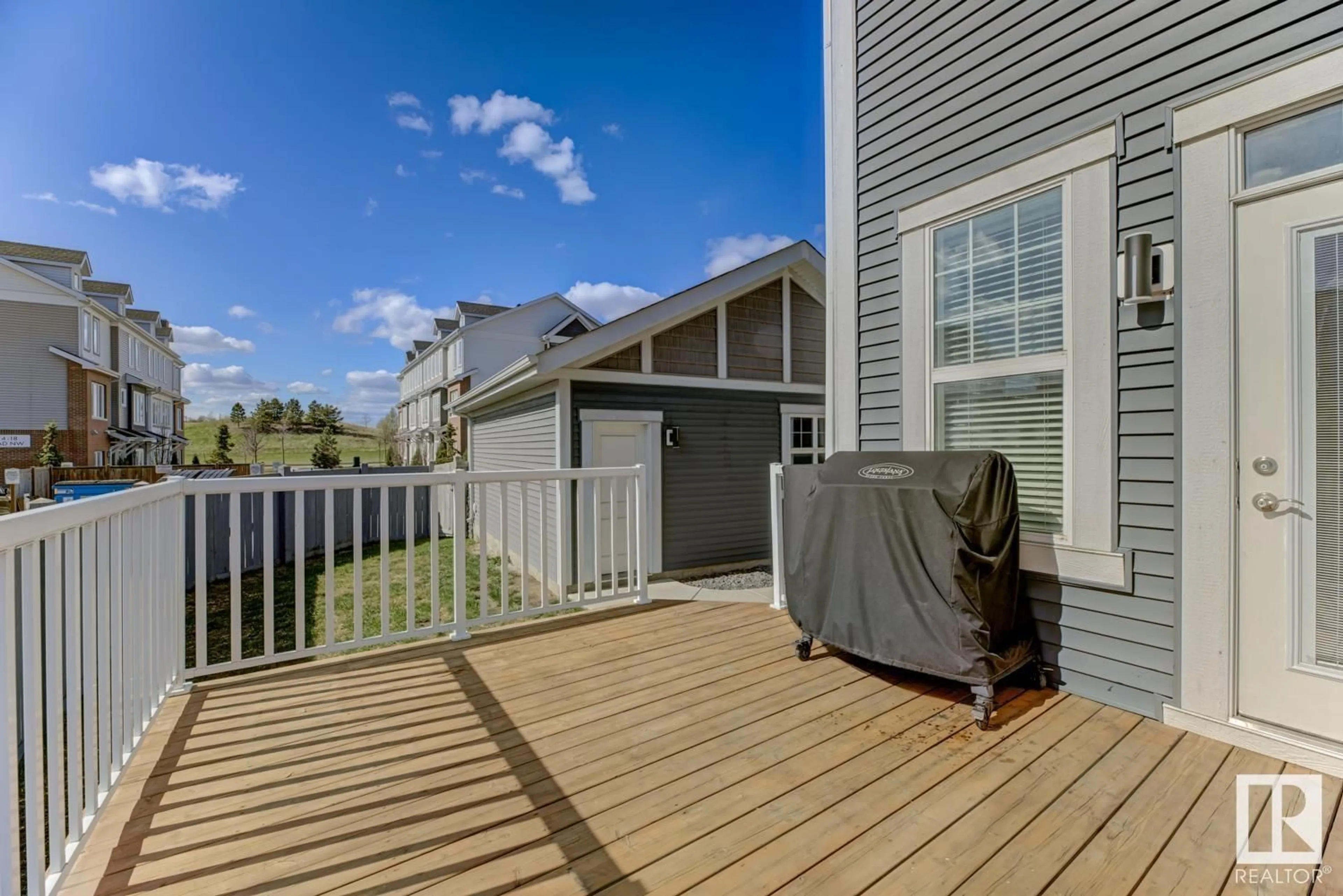 Patio, water/lake/river/ocean view for 1628 KERR RD, Edmonton Alberta T5E4A7