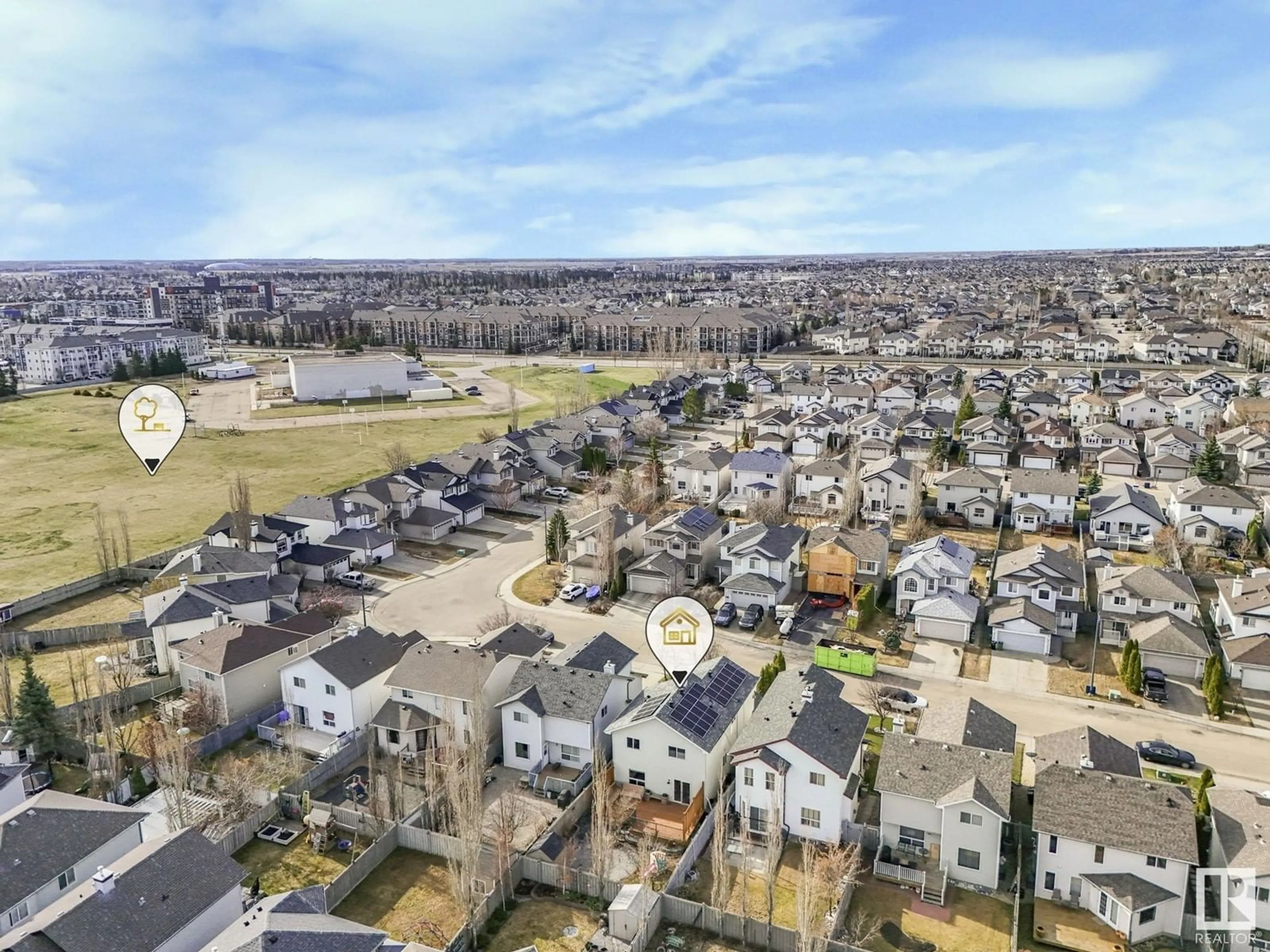 A pic from outside/outdoor area/front of a property/back of a property/a pic from drone, unknown for 3522 MCLEAN CR, Edmonton Alberta T6W1M3