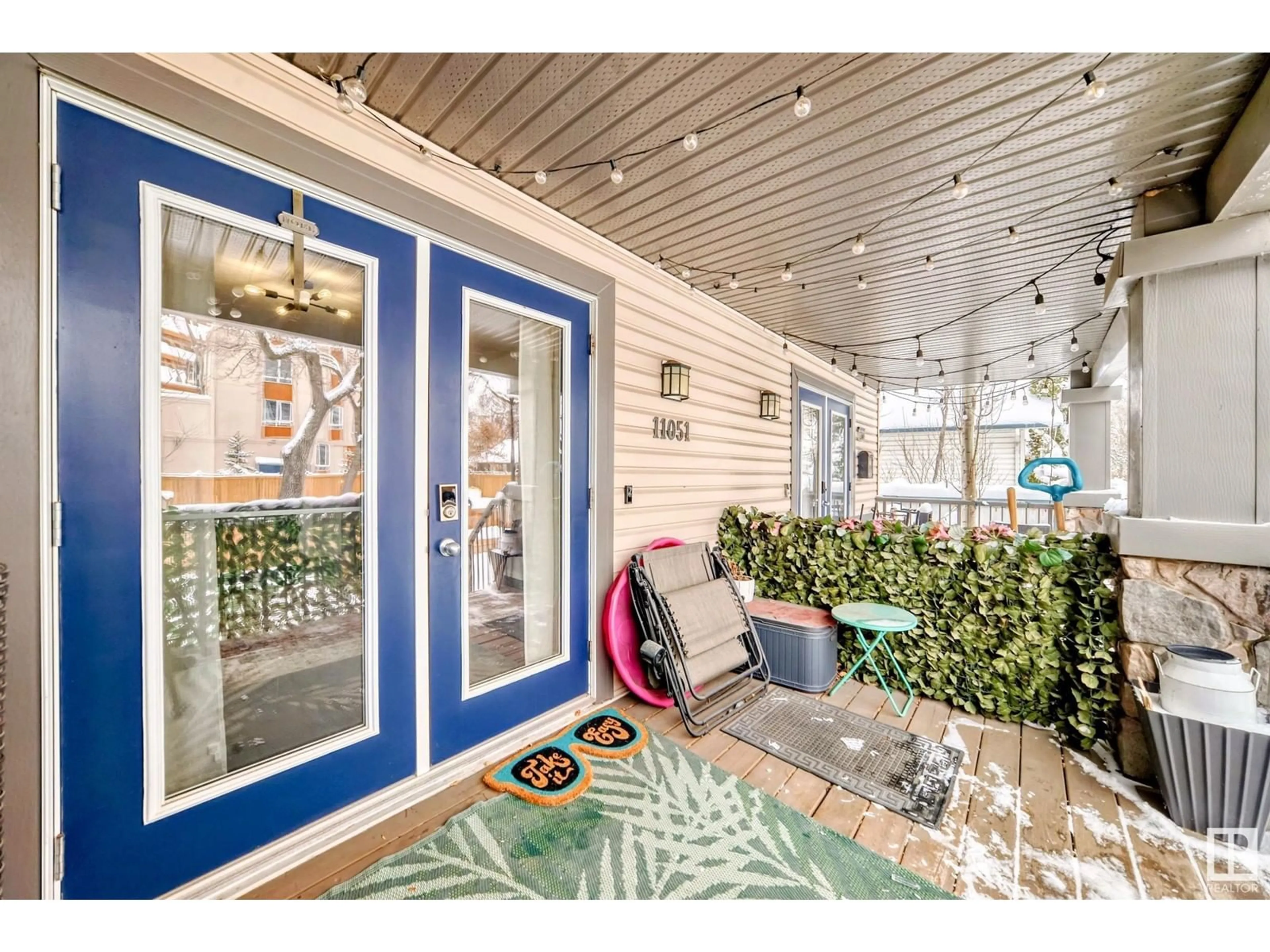 Patio, street for NW - 11051 125 ST, Edmonton Alberta T5M0M2
