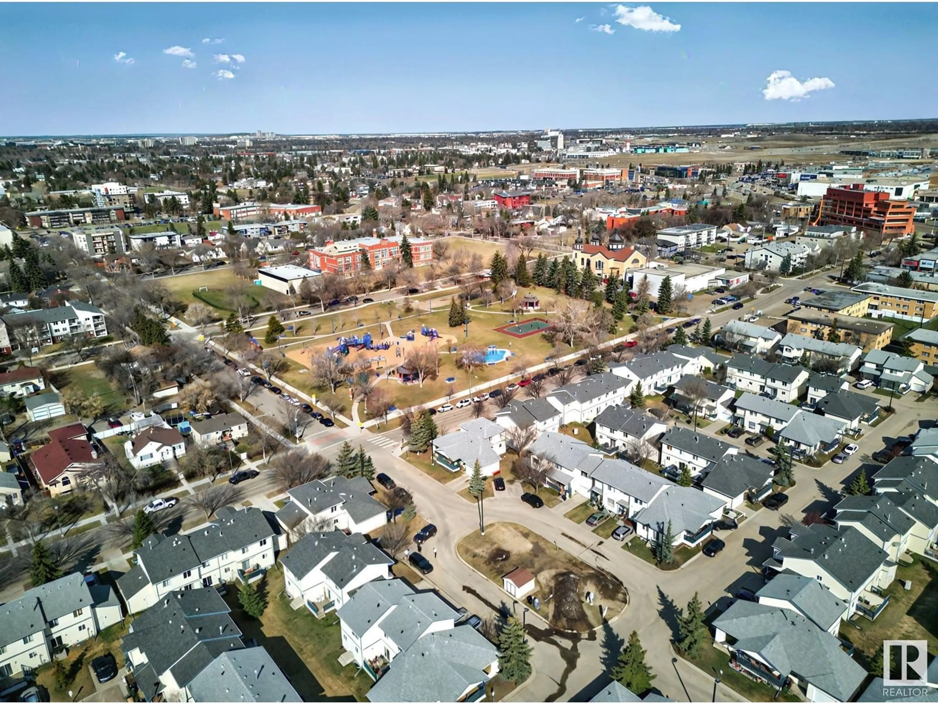 A pic from outside/outdoor area/front of a property/back of a property/a pic from drone, street for 89 - 10909 106 ST, Edmonton Alberta T5H4M7