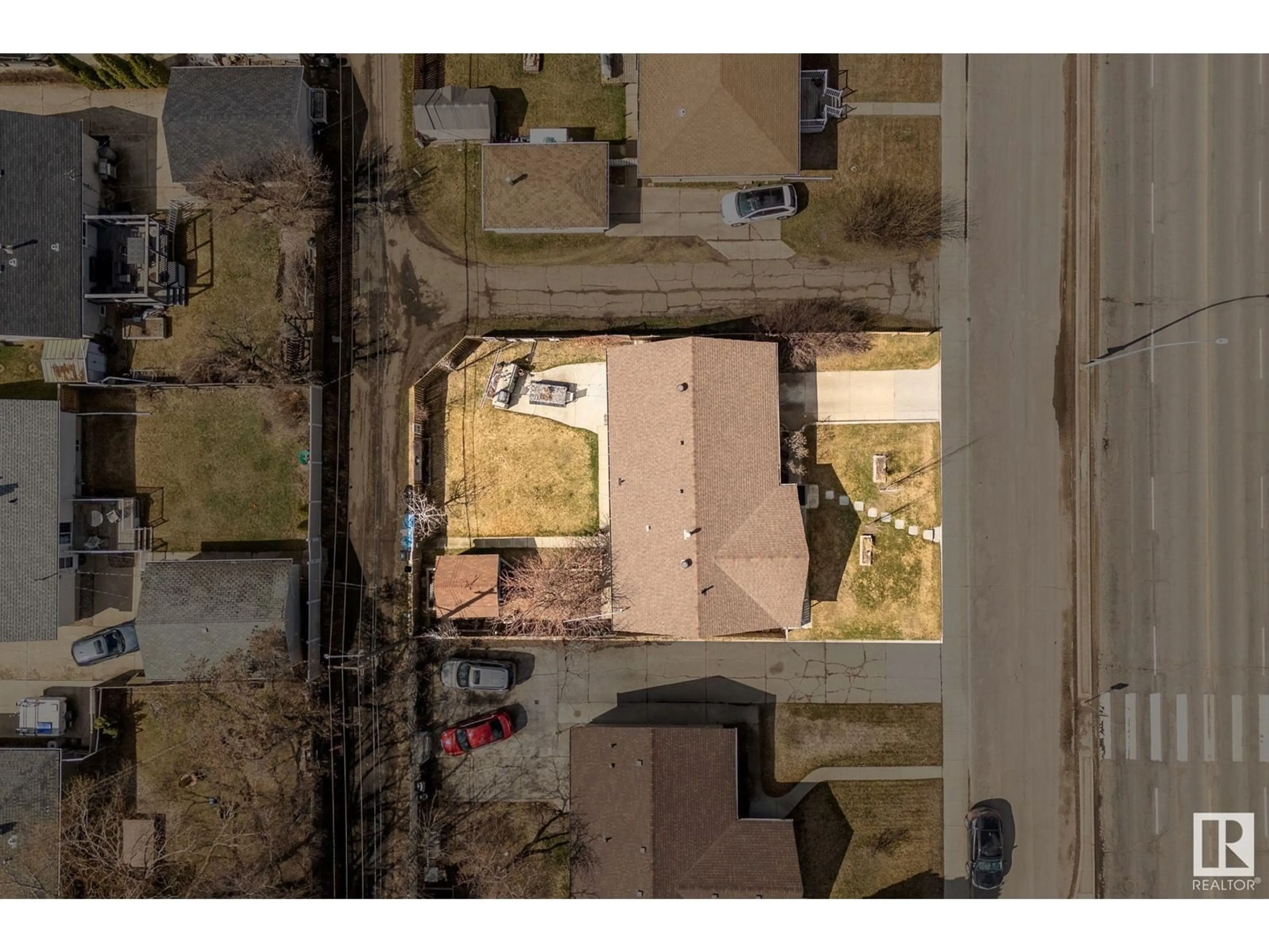 A pic from outside/outdoor area/front of a property/back of a property/a pic from drone, street for 15729 95 AV, Edmonton Alberta T5P0A3