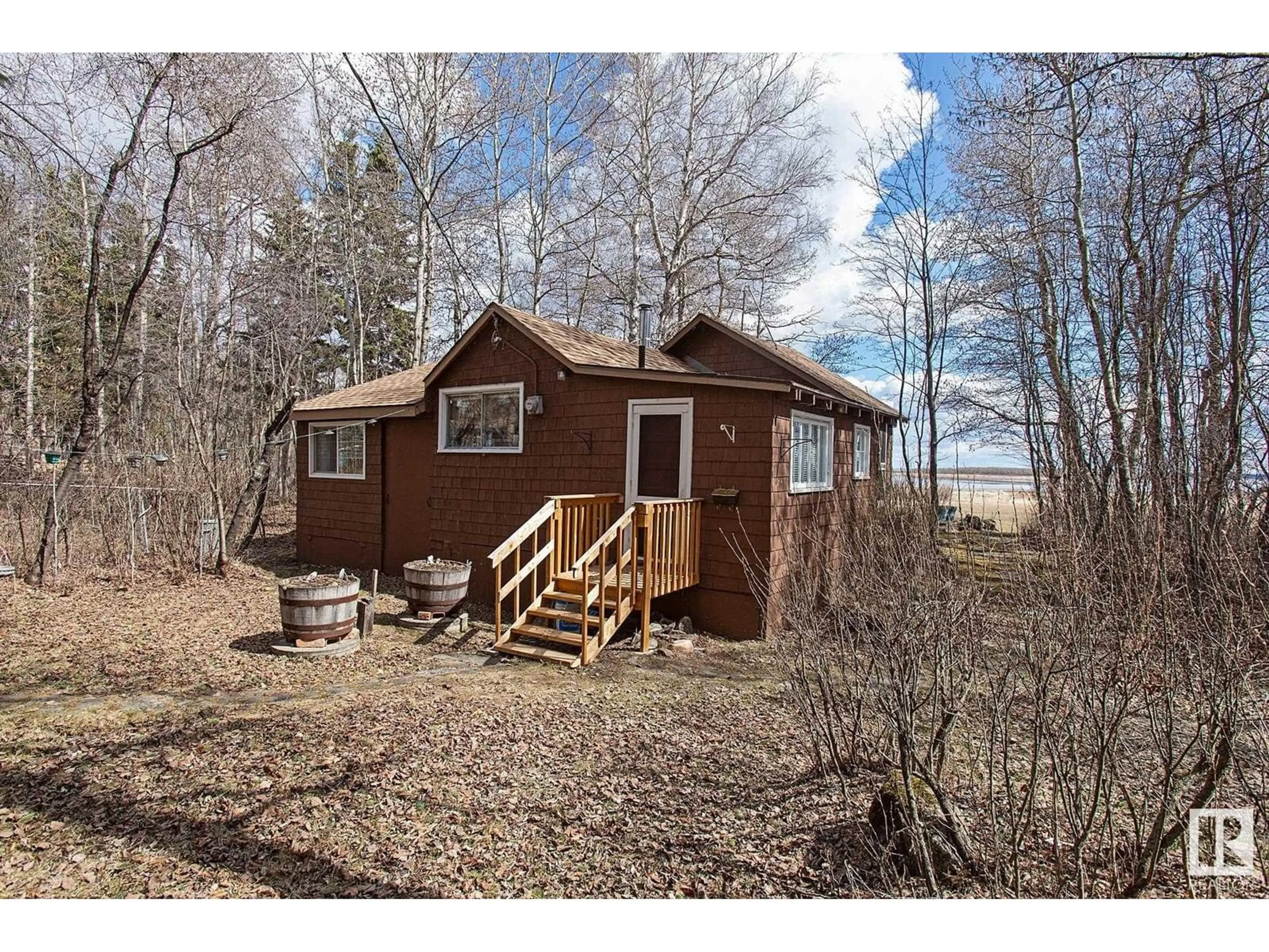 Shed for 239 SOUTH COOKING LAKE RD, Rural Strathcona County Alberta T8E1J1