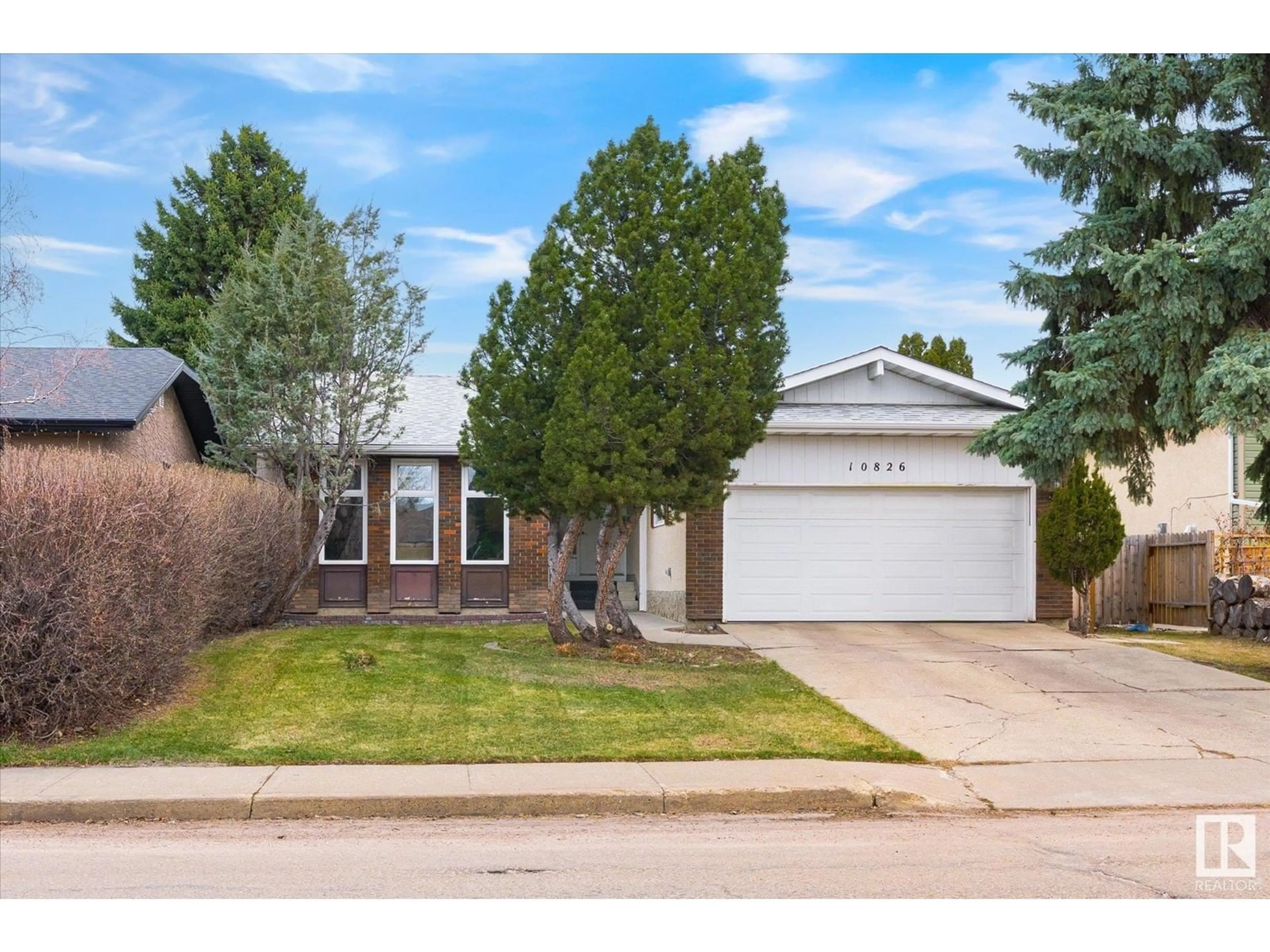 Unknown for 10826 32A AV, Edmonton Alberta T6J3B9