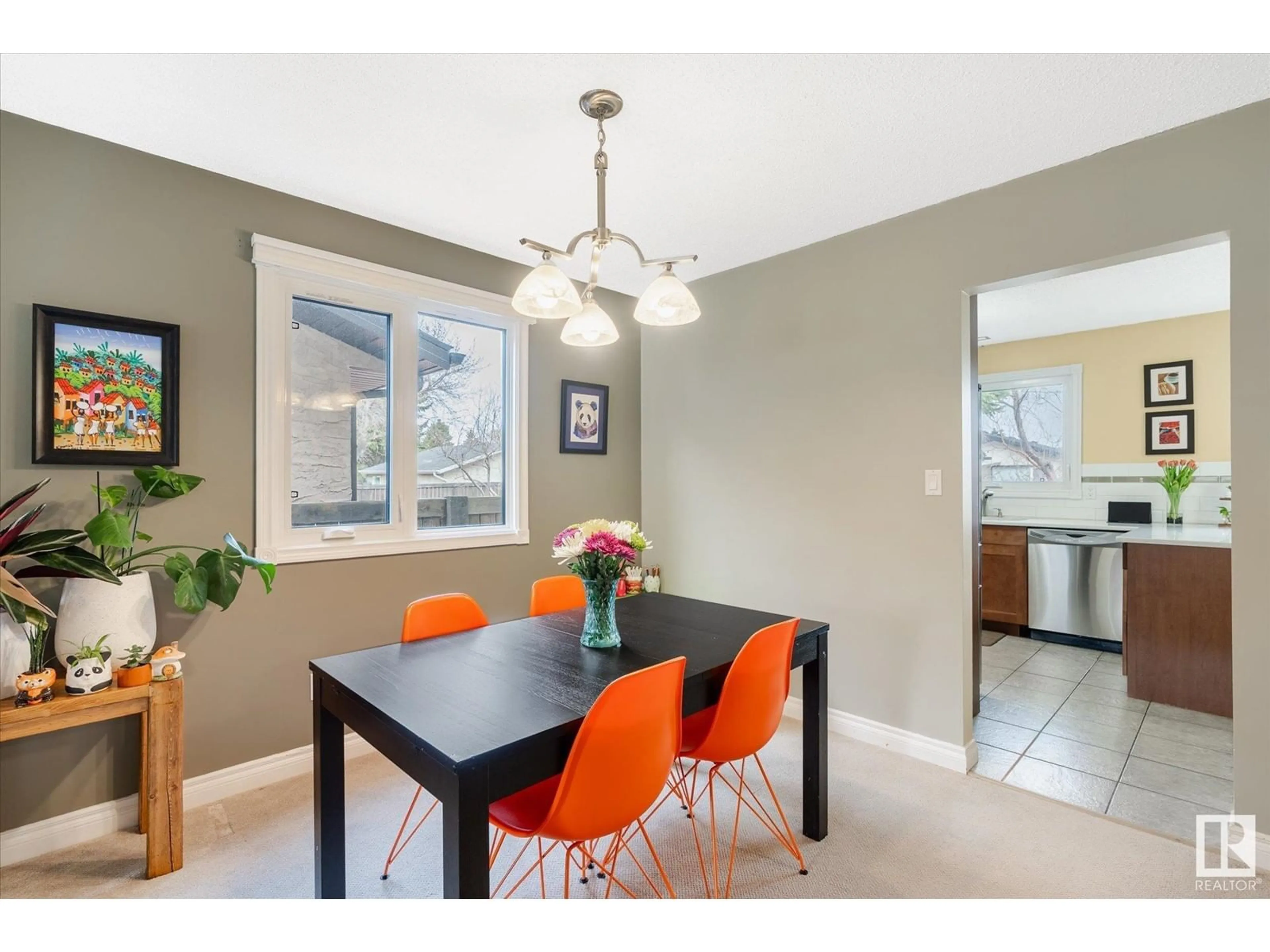 Dining room, unknown for 10826 32A AV, Edmonton Alberta T6J3B9