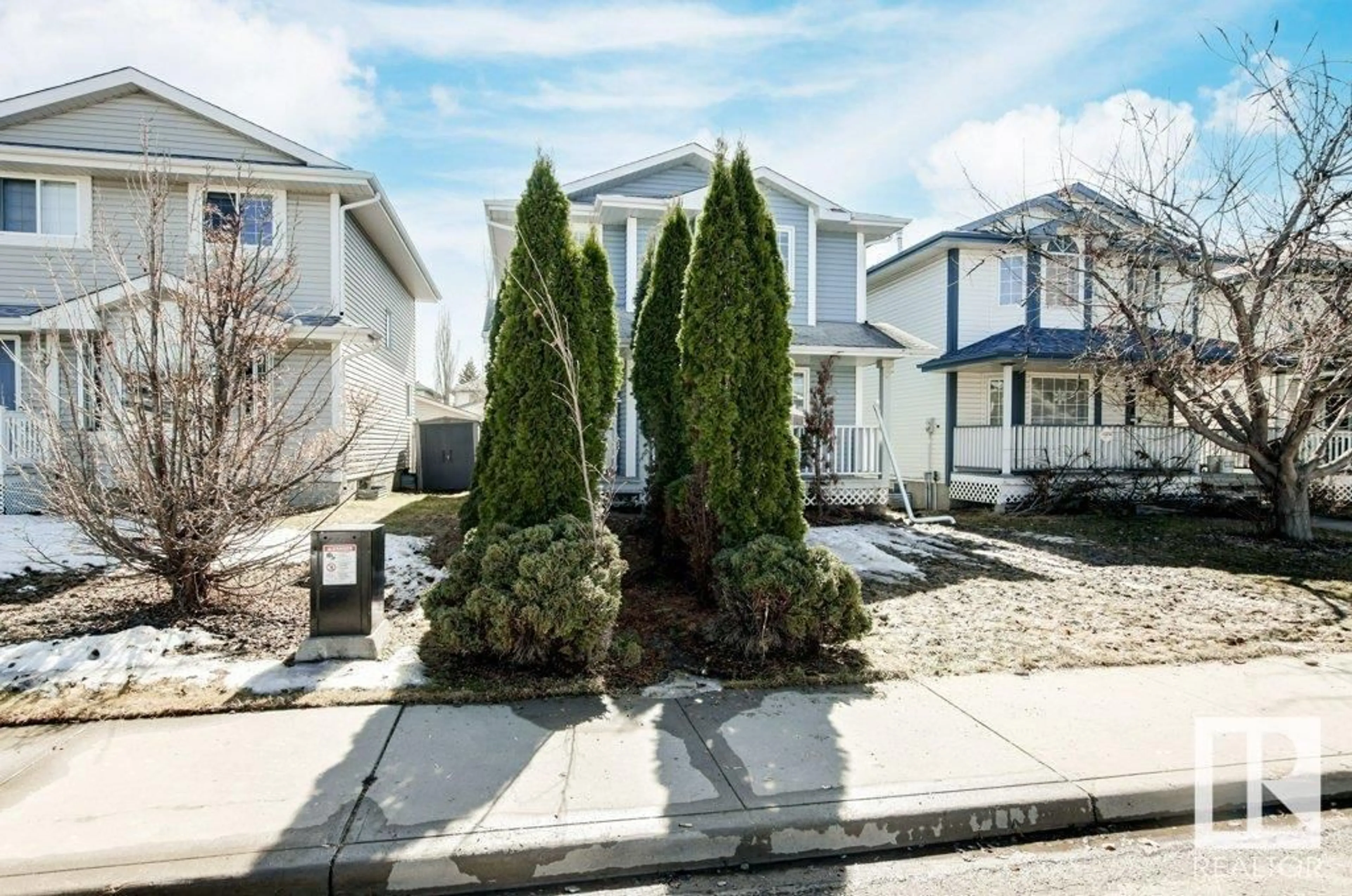 Unknown for 11823 9 AV, Edmonton Alberta T6J7A1