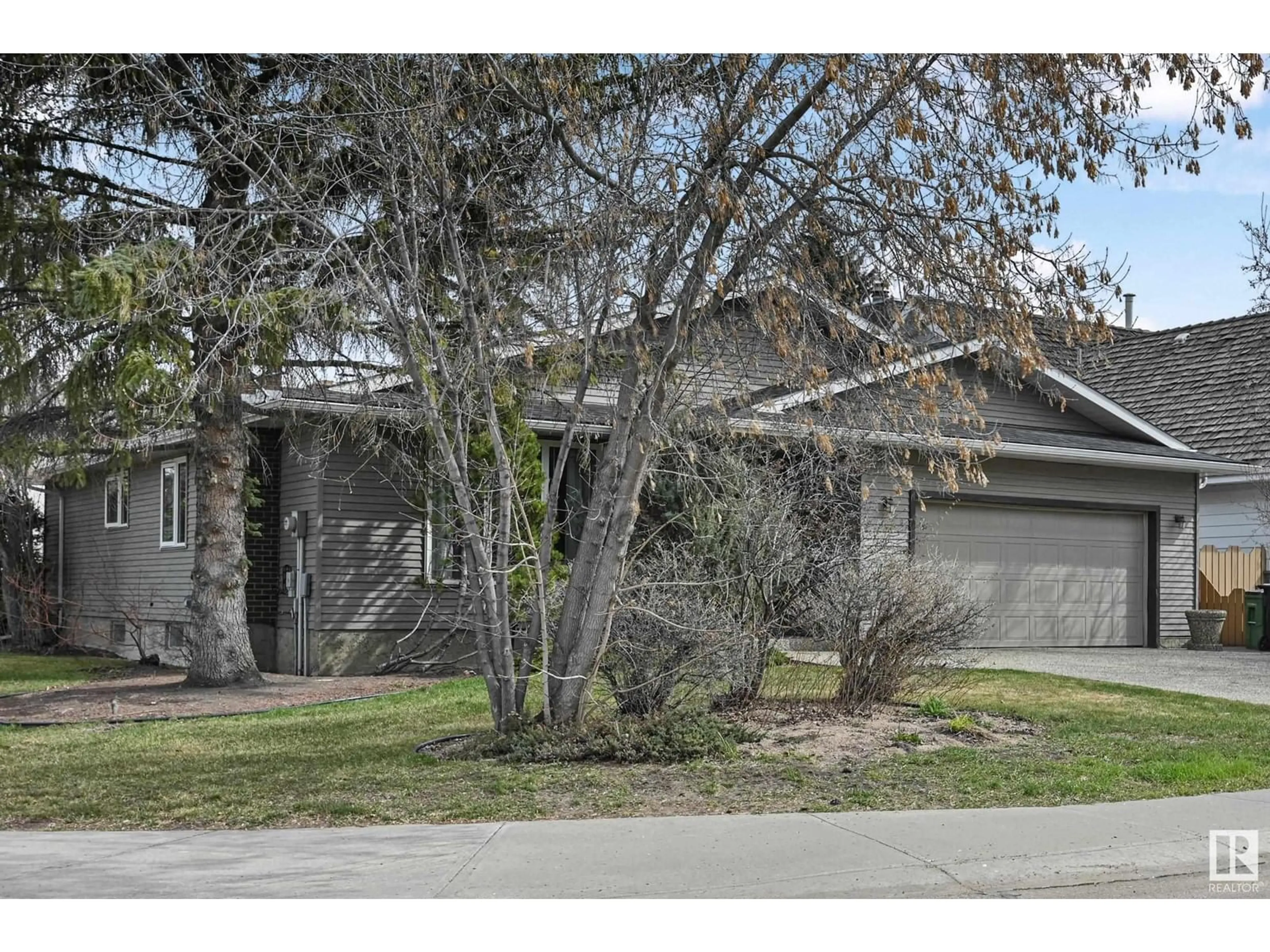 Unknown for NW - 11212 22 AV, Edmonton Alberta T6J4V3