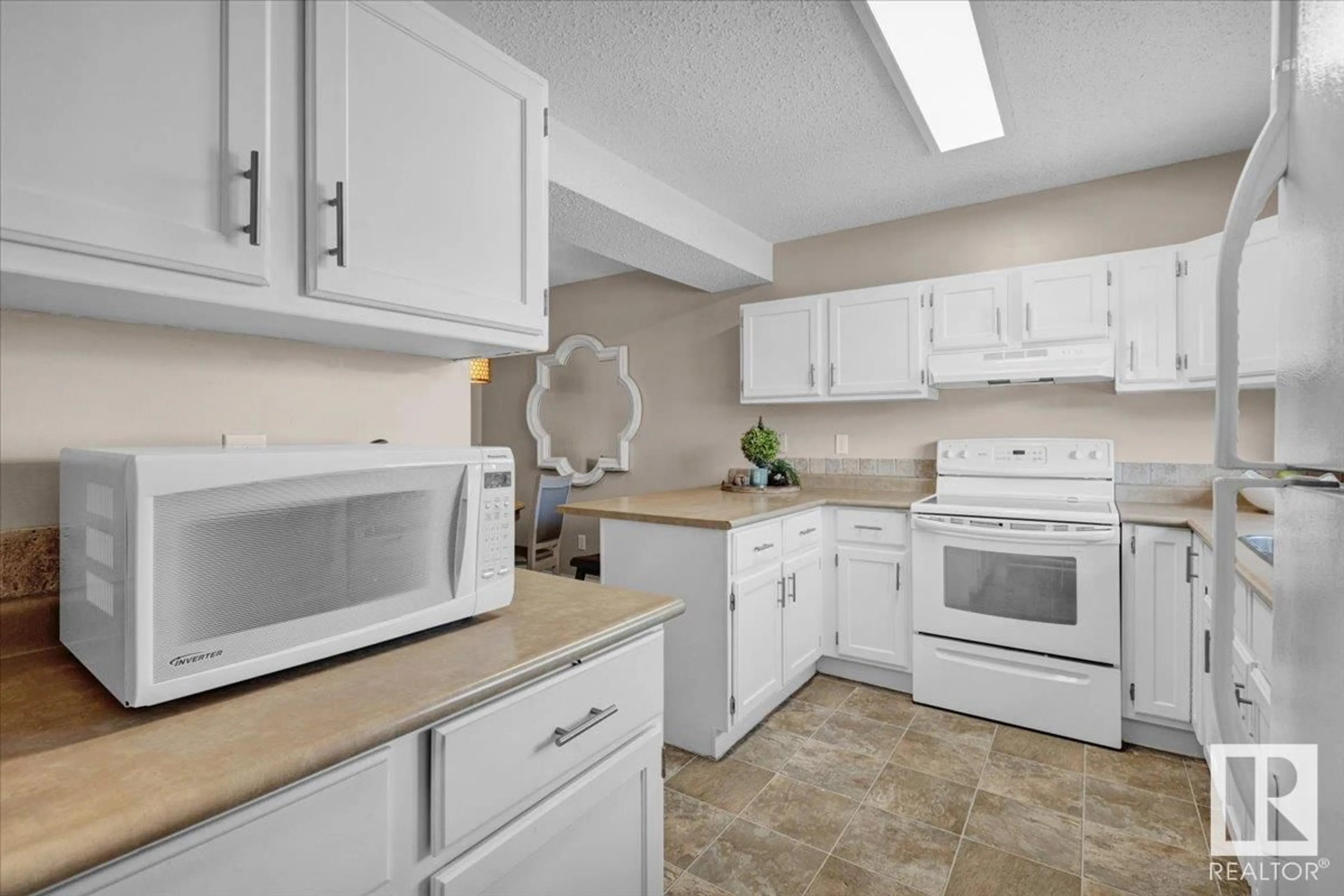 Standard kitchen, ceramic/tile floor for #74 - 3115 119 STREET, Edmonton Alberta T6J5N5