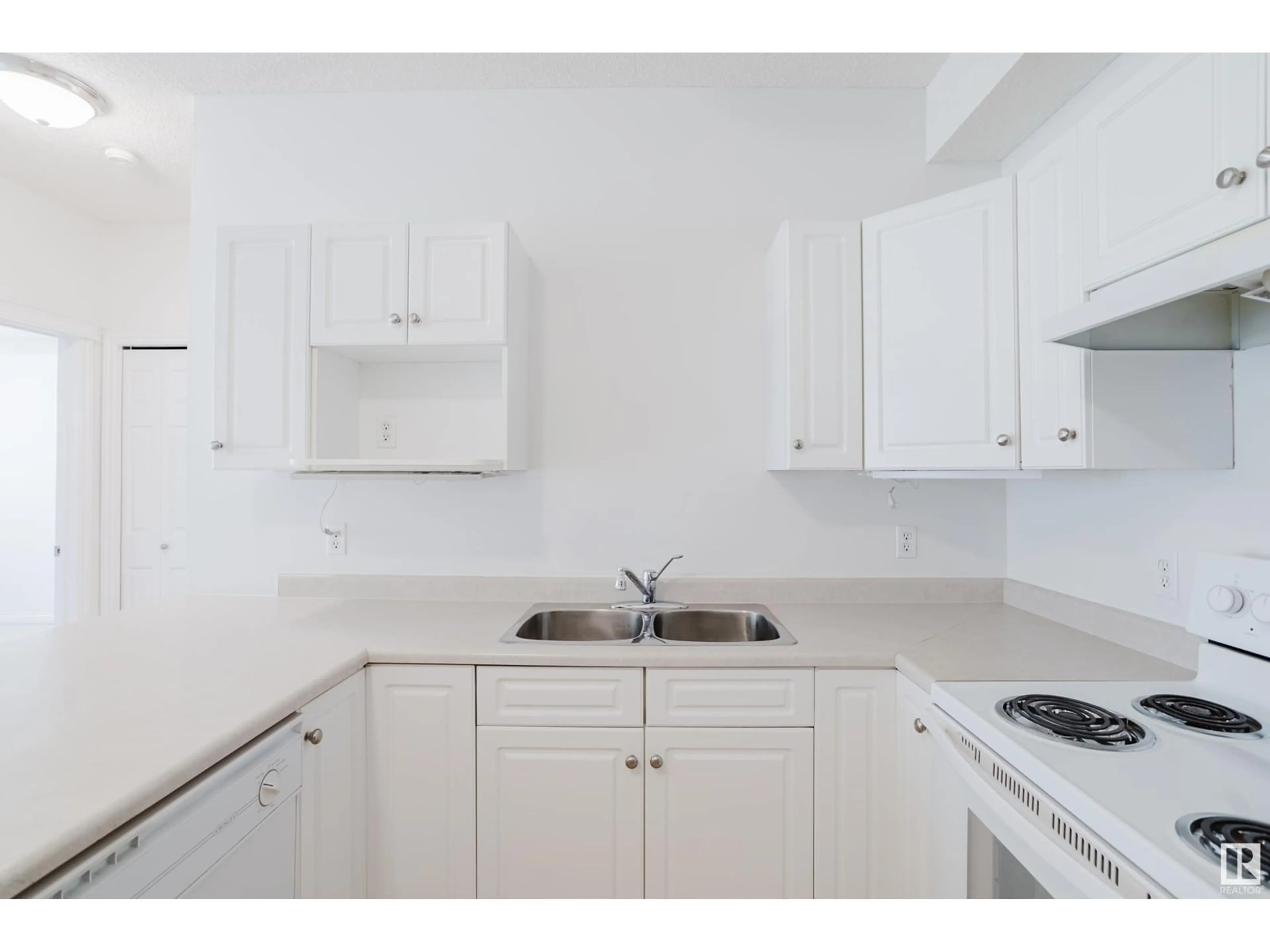 Standard kitchen, unknown for 304 - 101 LEWIS ESTATES BV, Edmonton Alberta T5T6Y7