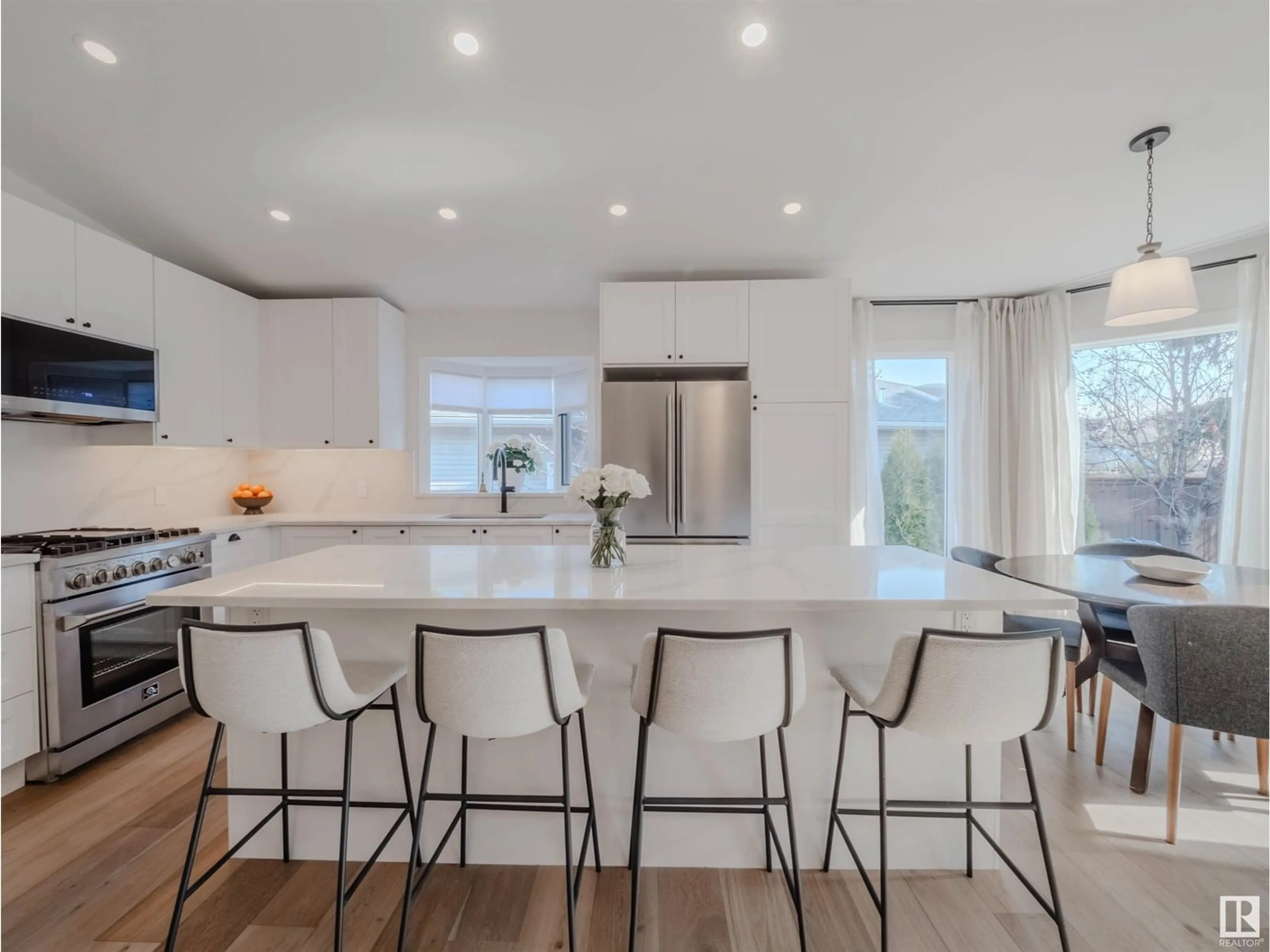 Open concept kitchen, unknown for 261 HEAGLE CR, Edmonton Alberta T6R1W2