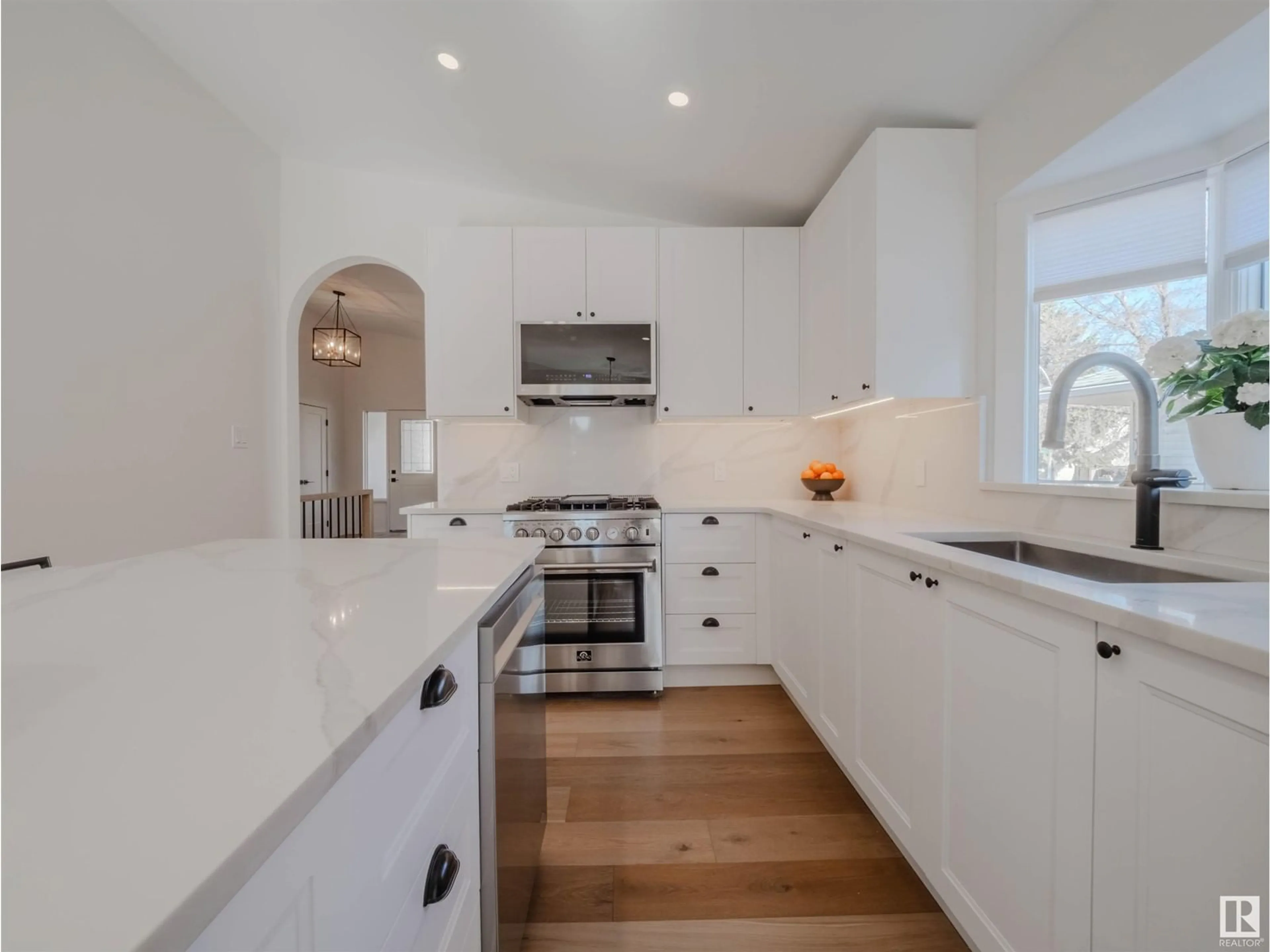Contemporary kitchen, unknown for 261 HEAGLE CR, Edmonton Alberta T6R1W2