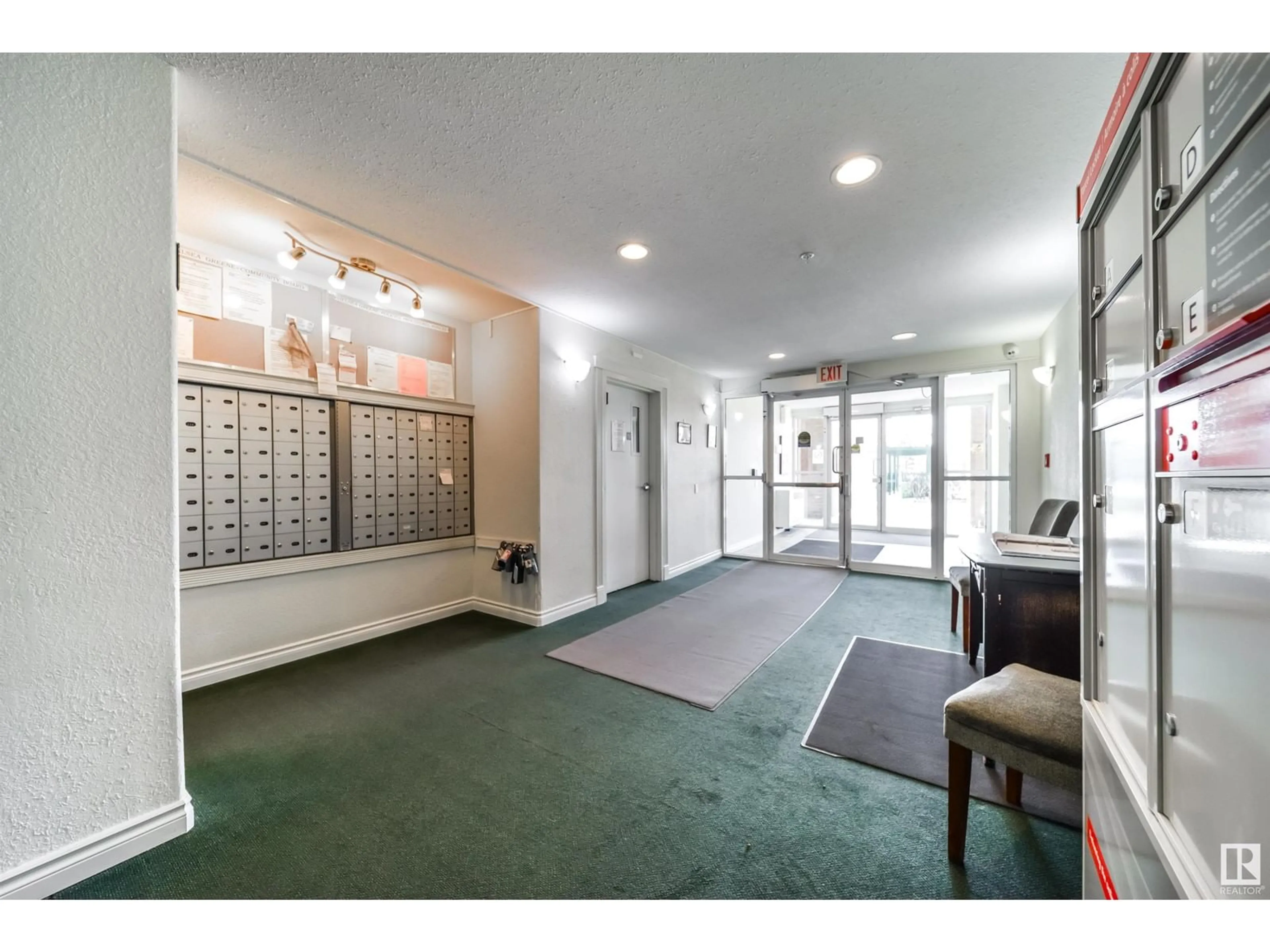 Indoor foyer for #417 - 13635 34 ST, Edmonton Alberta T5A0C4