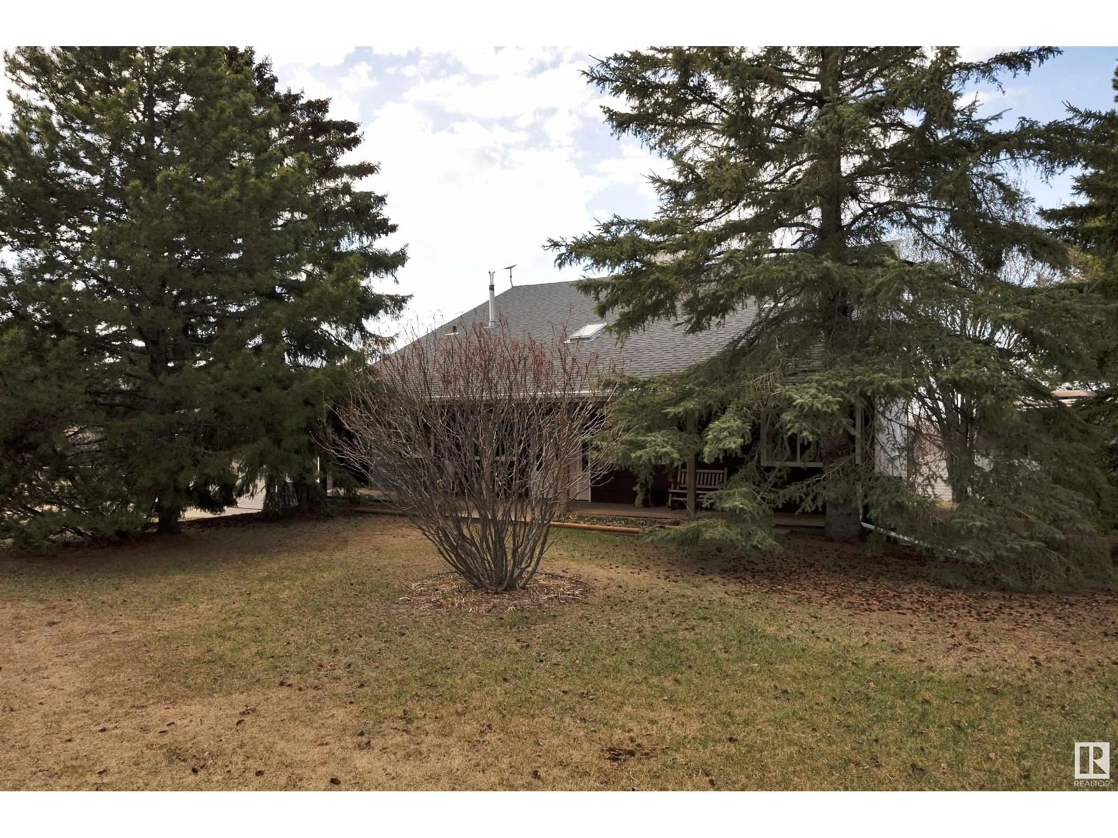A pic from outside/outdoor area/front of a property/back of a property/a pic from drone, mountain view for 244 - 20 464031 RR, Rural Wetaskiwin County Alberta T9E2E9
