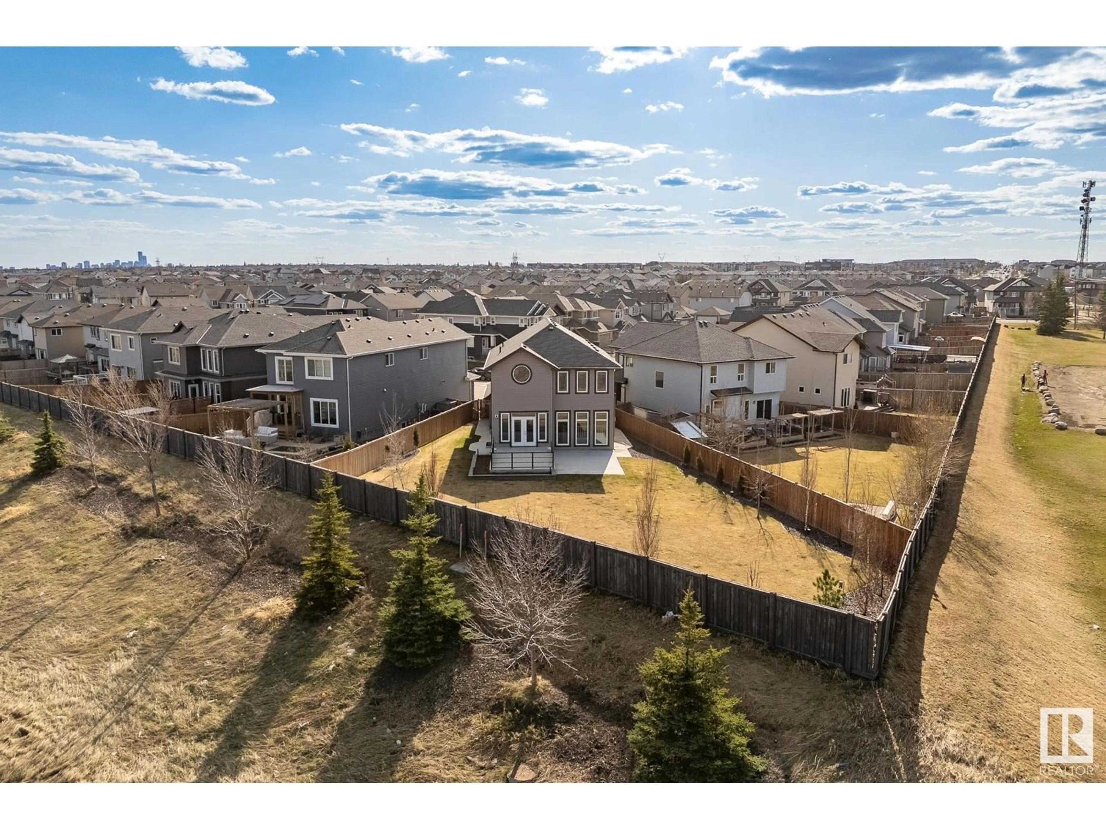 A pic from outside/outdoor area/front of a property/back of a property/a pic from drone, unknown for 16799 36 ST, Edmonton Alberta T5Y0X8