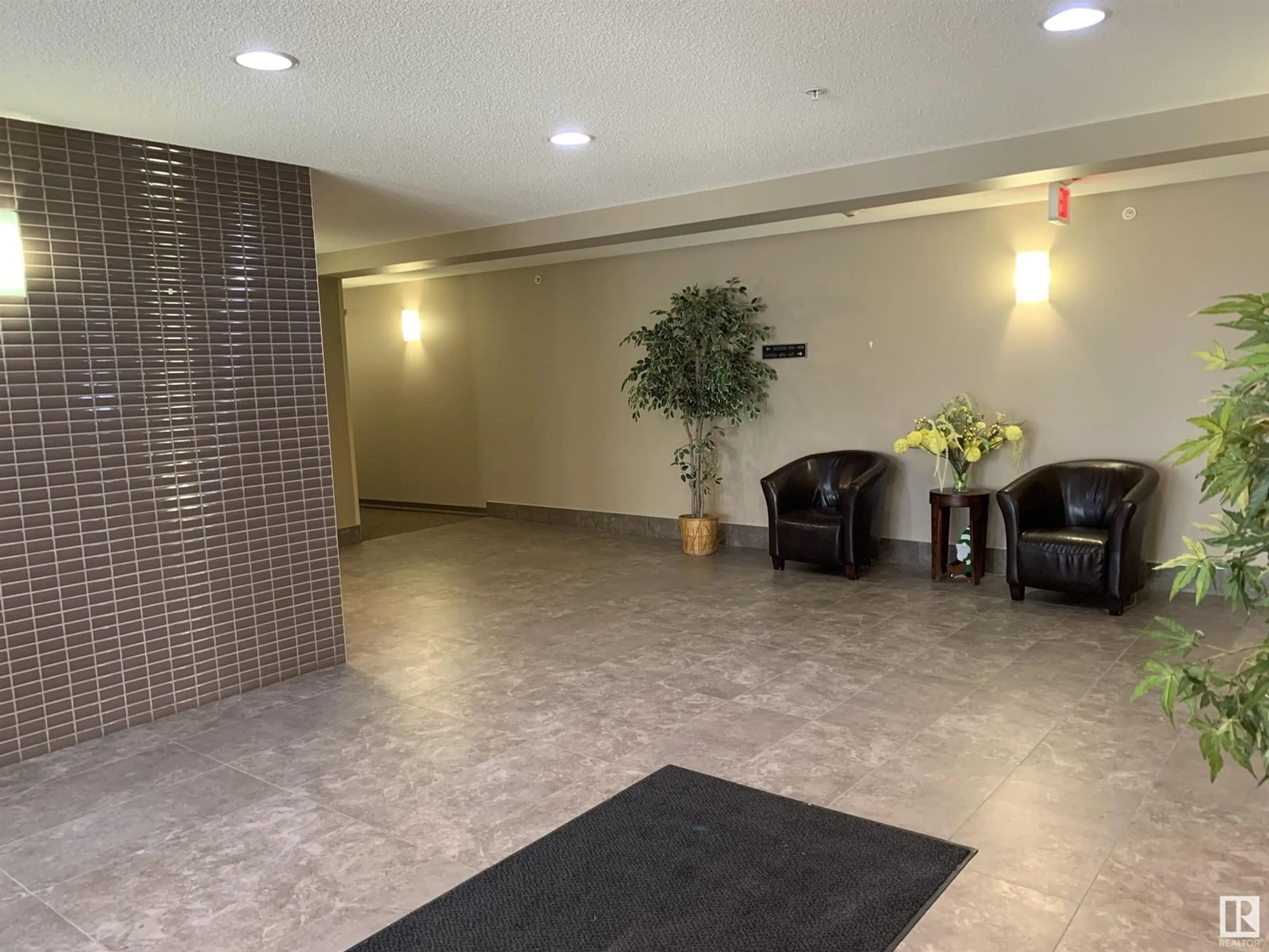 Lobby for 203 - 2208 44 AV NW, Edmonton Alberta T6T0G6