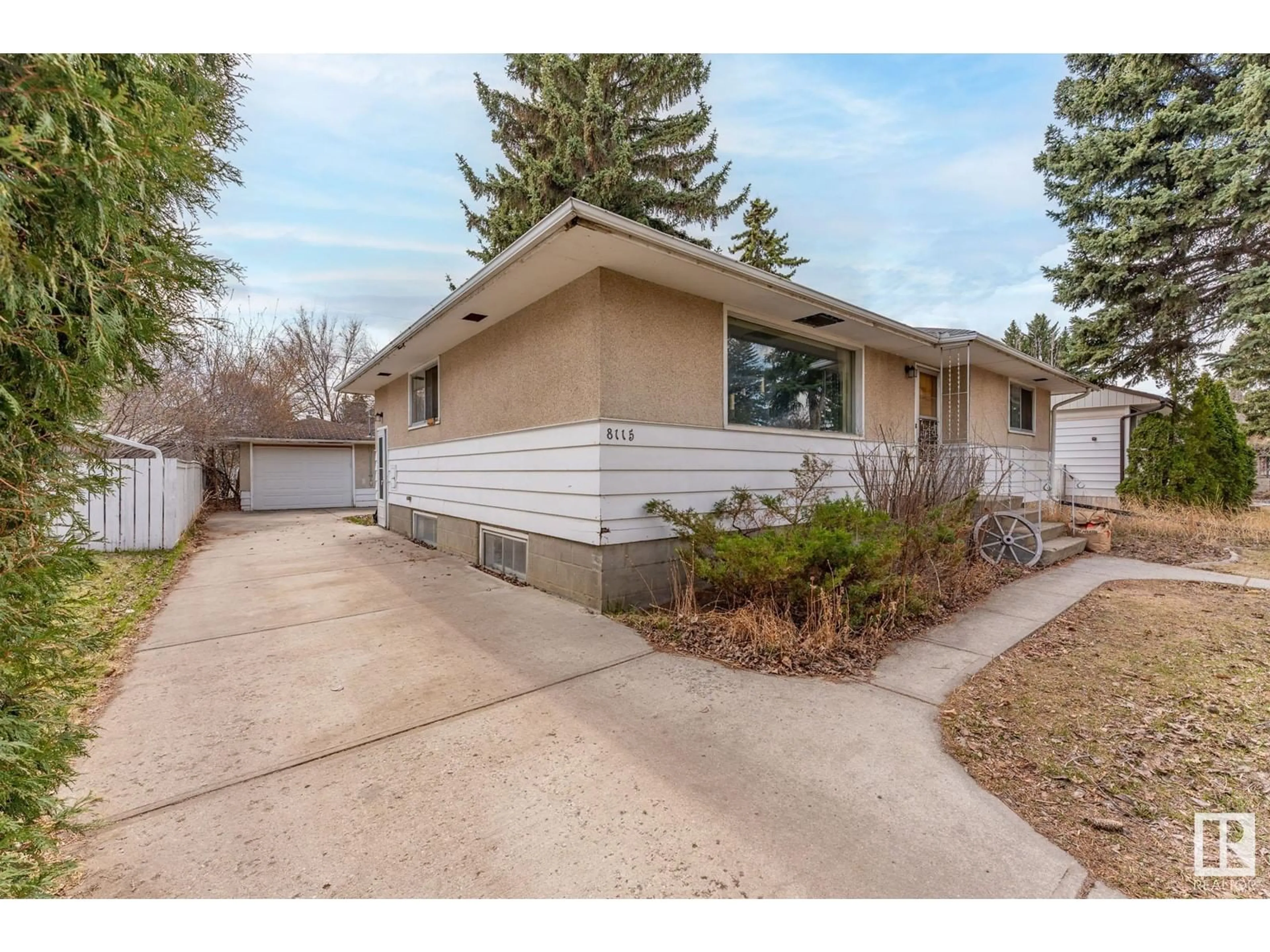 Unknown for 8115 93A AV, Edmonton Alberta T6V1C4
