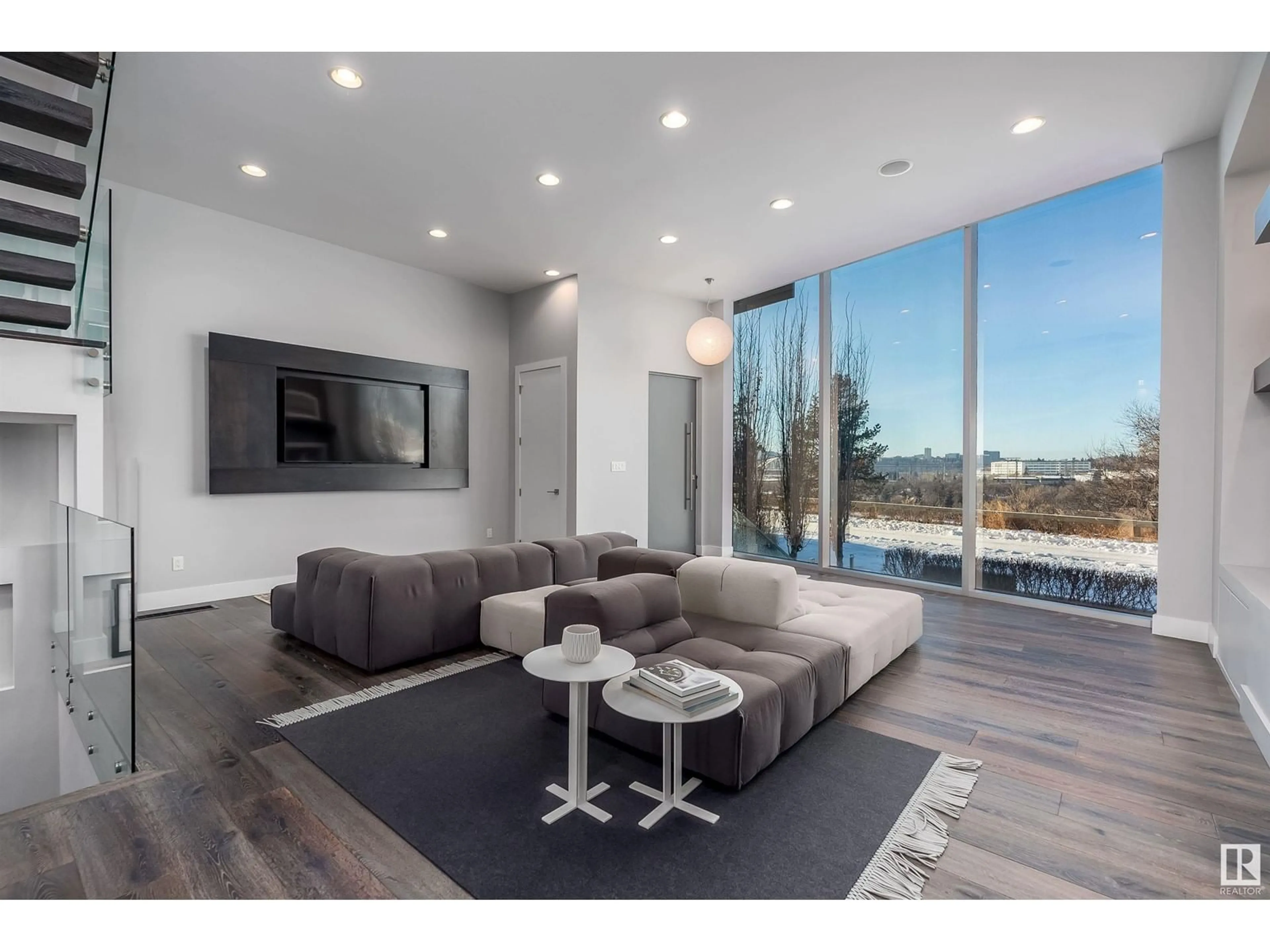 Unknown for NW - 9509 99B ST, Edmonton Alberta T6E3X1
