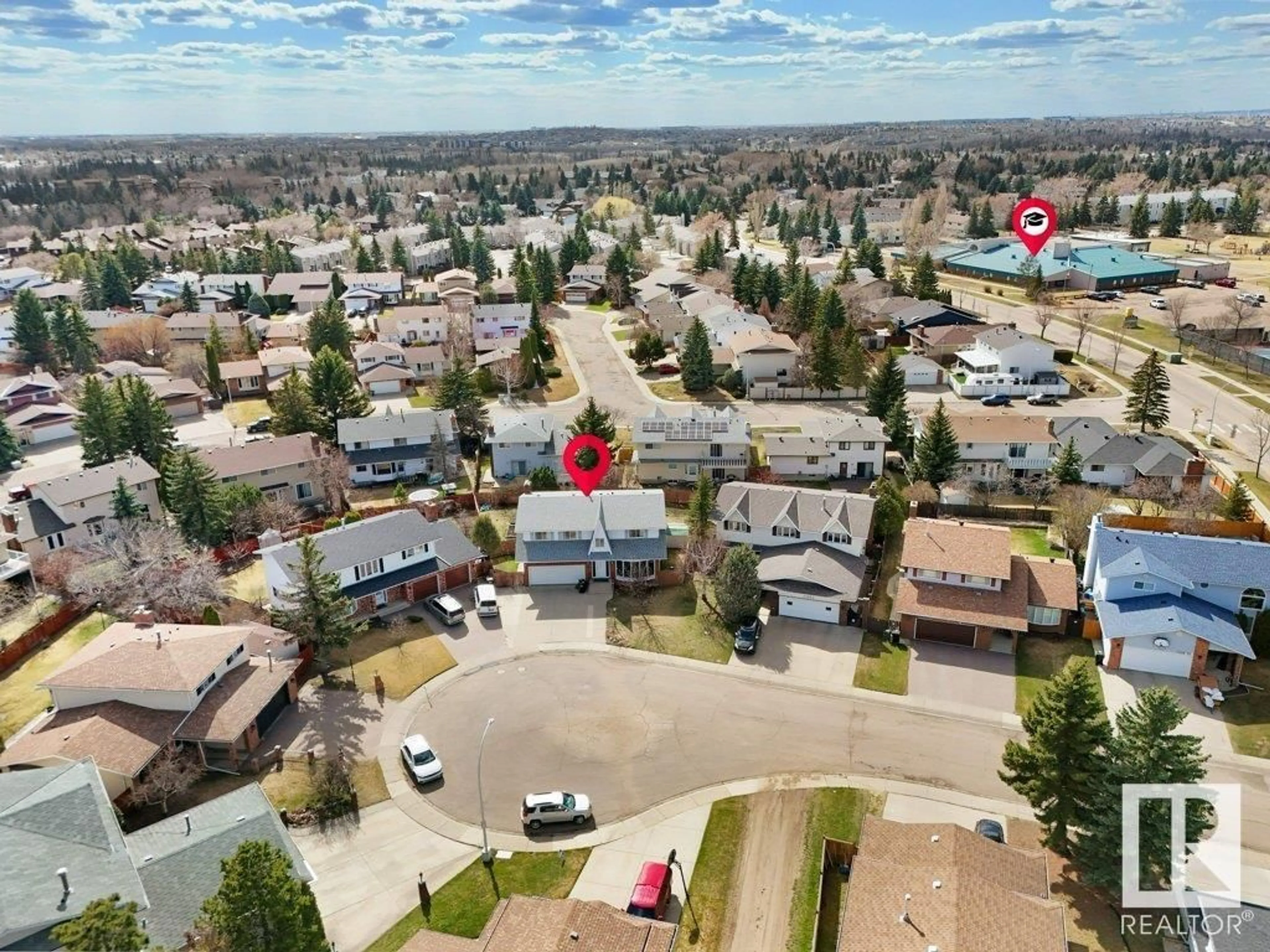 A pic from outside/outdoor area/front of a property/back of a property/a pic from drone, street for 11247 25 AV, Edmonton Alberta T6J4X5
