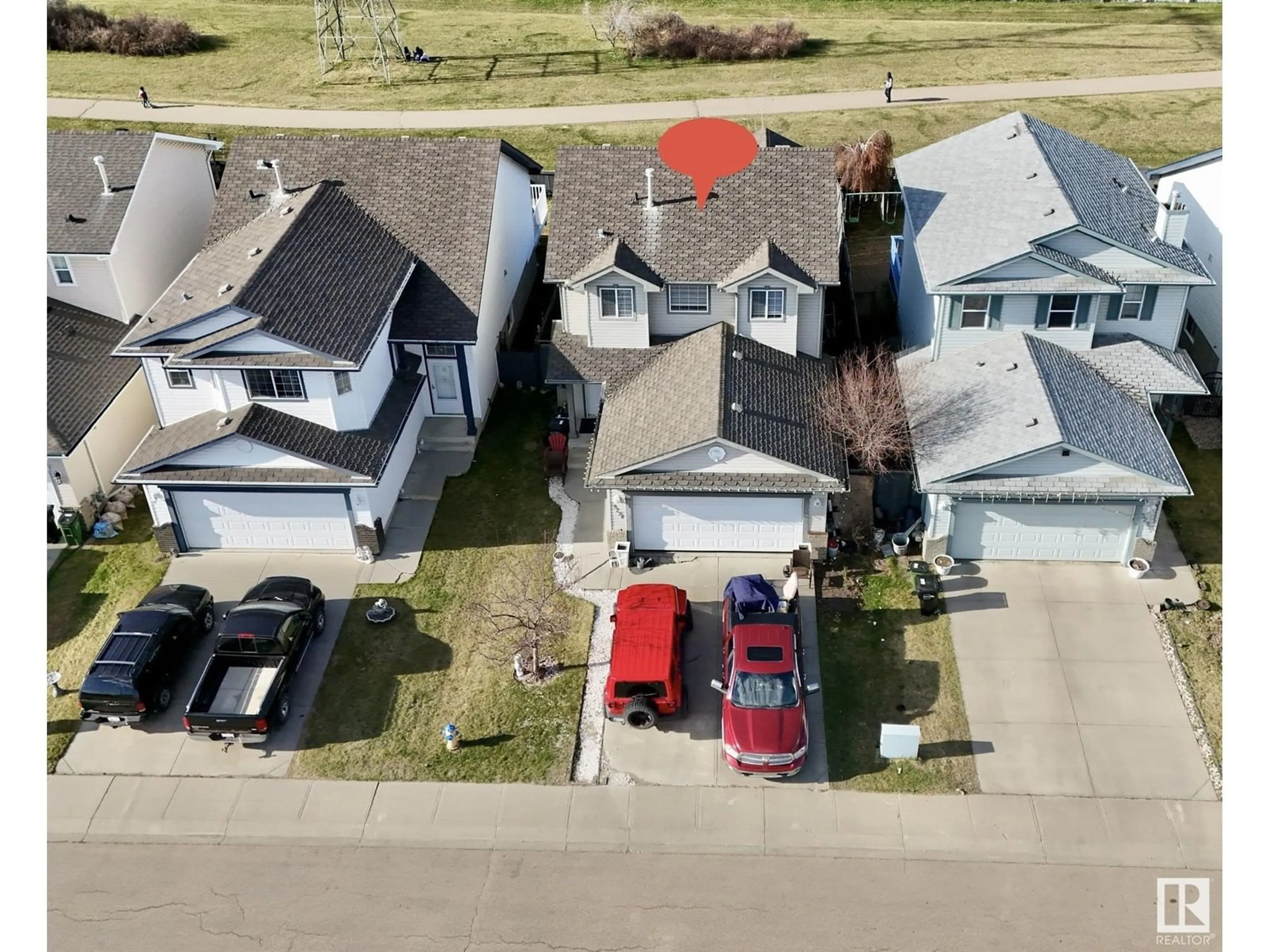 A pic from outside/outdoor area/front of a property/back of a property/a pic from drone, street for NW - 5254 162A AV, Edmonton Alberta T5Y3C7