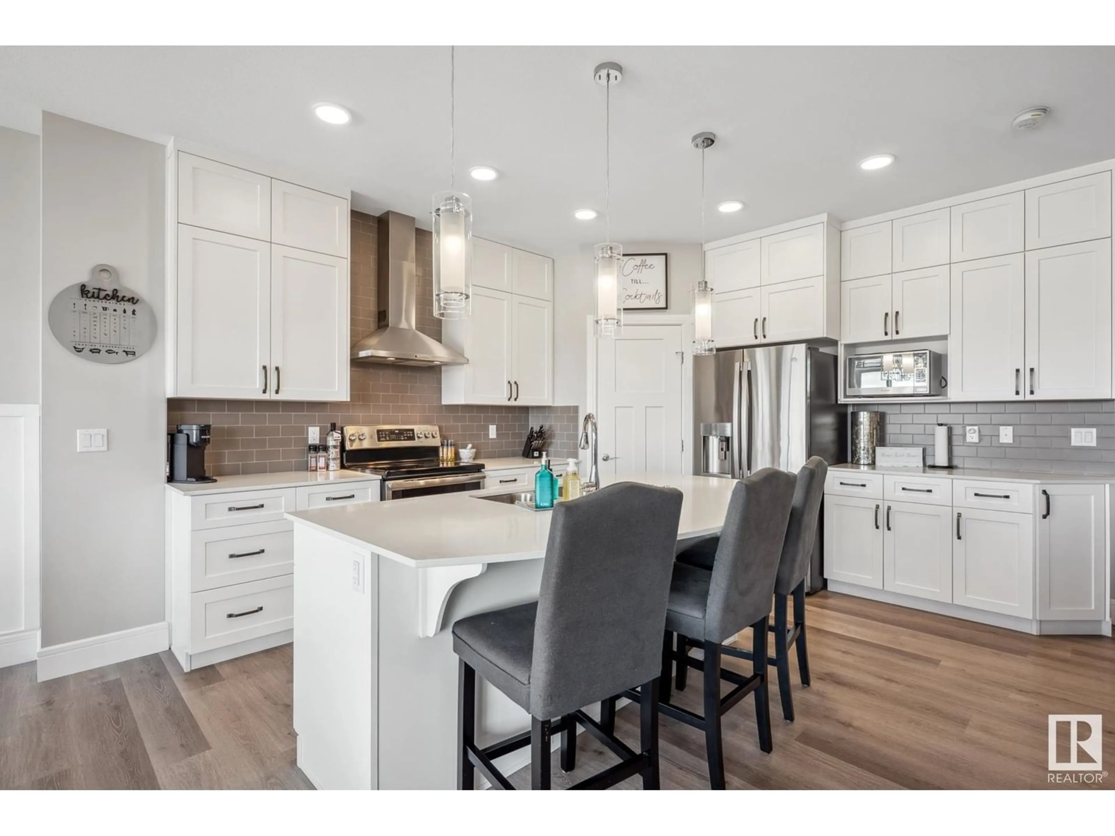 Open concept kitchen, unknown for SW - 3331 PARKER LO, Edmonton Alberta T6W4C2