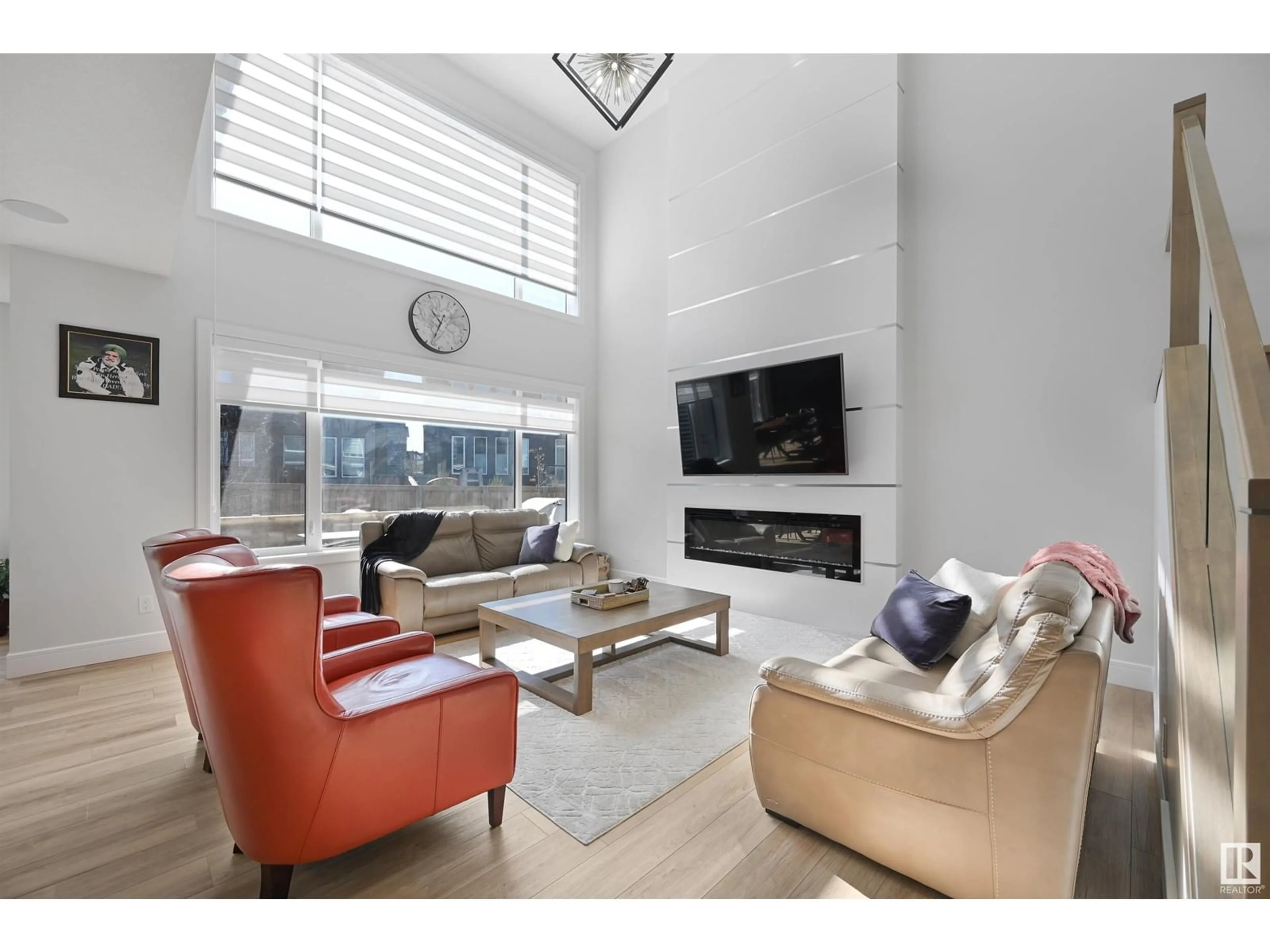 Living room with furniture, unknown for 5811 KEEPING CO SW, Edmonton Alberta T6W4K4