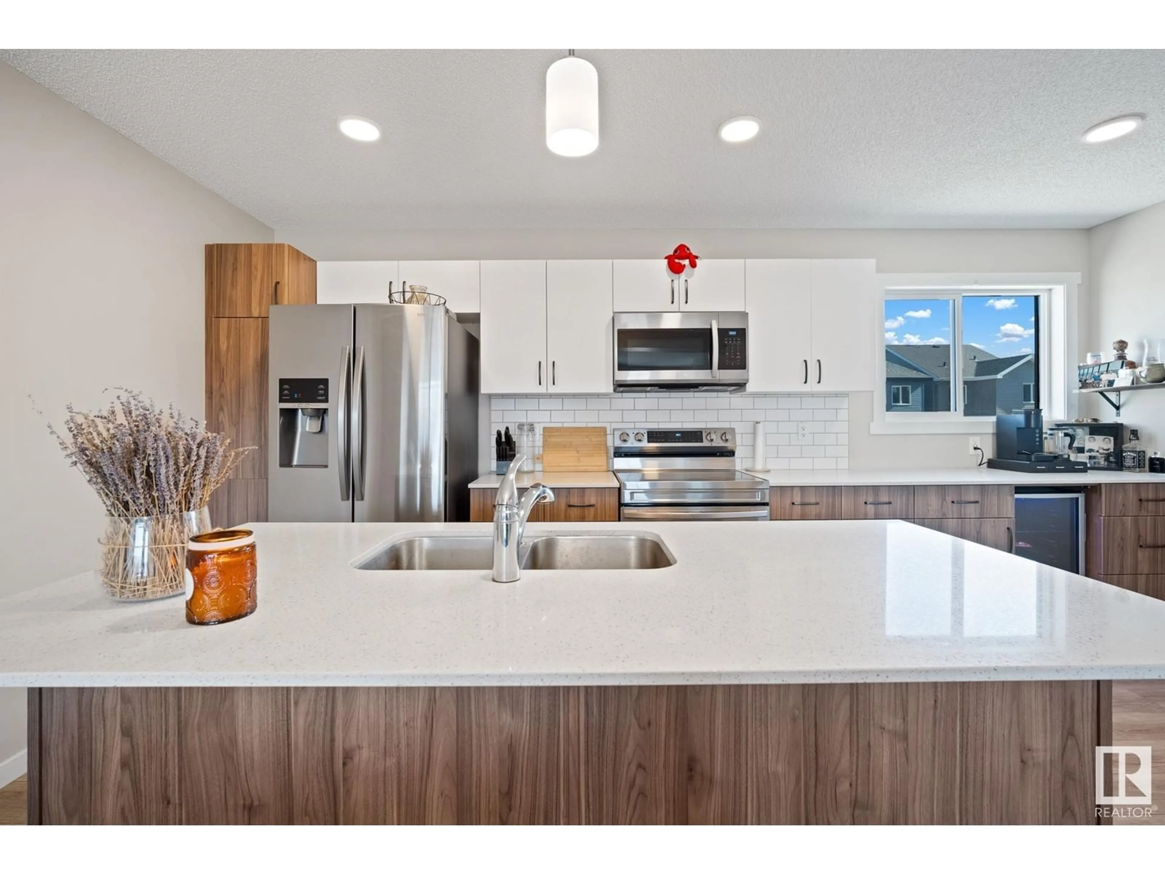 Open concept kitchen, unknown for 1103 CY BECKER RD, Edmonton Alberta T5Y4B6