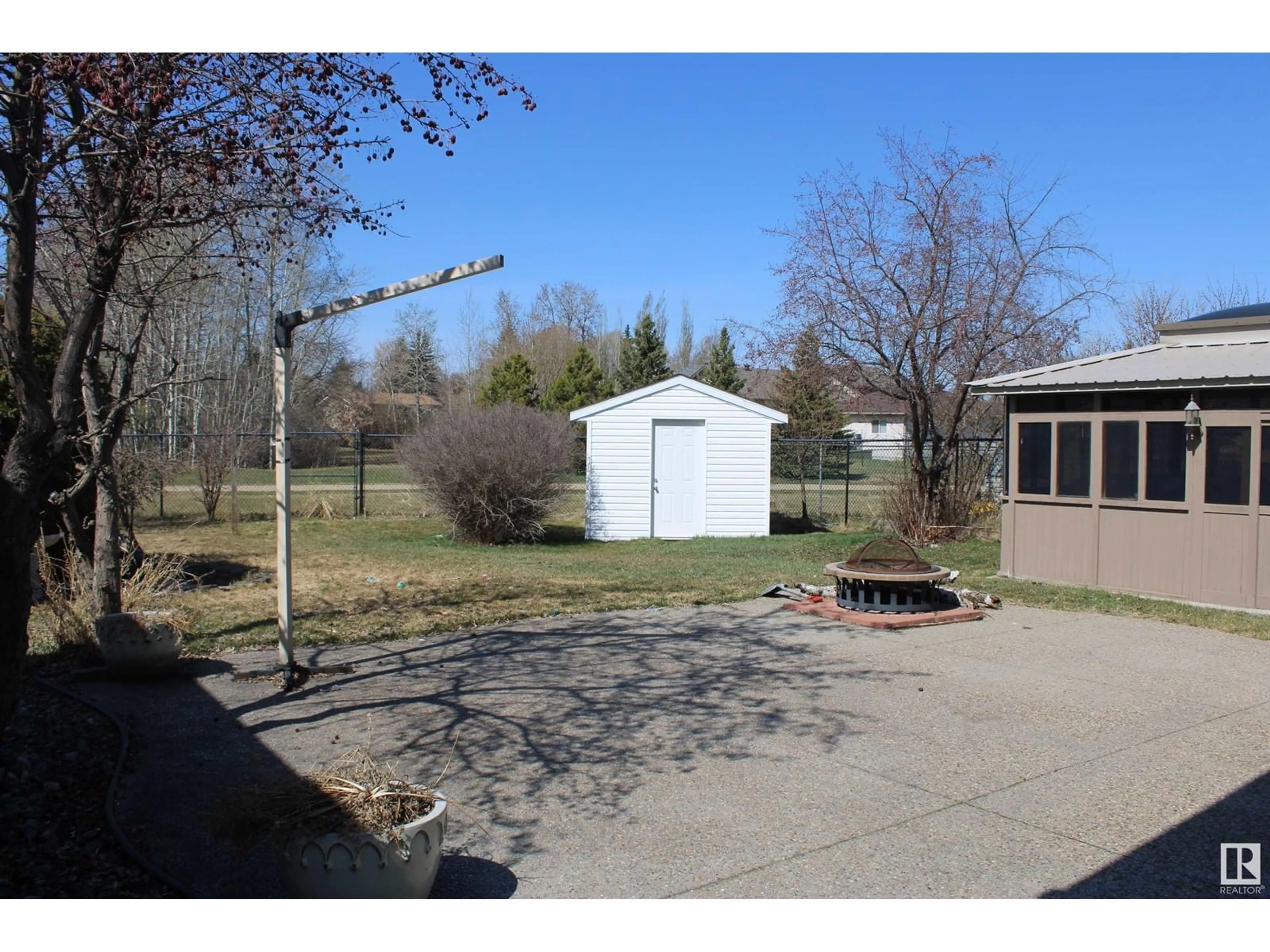 Shed for 5500 CREEKSIDE PT, Stony Plain Alberta T7Z2A4