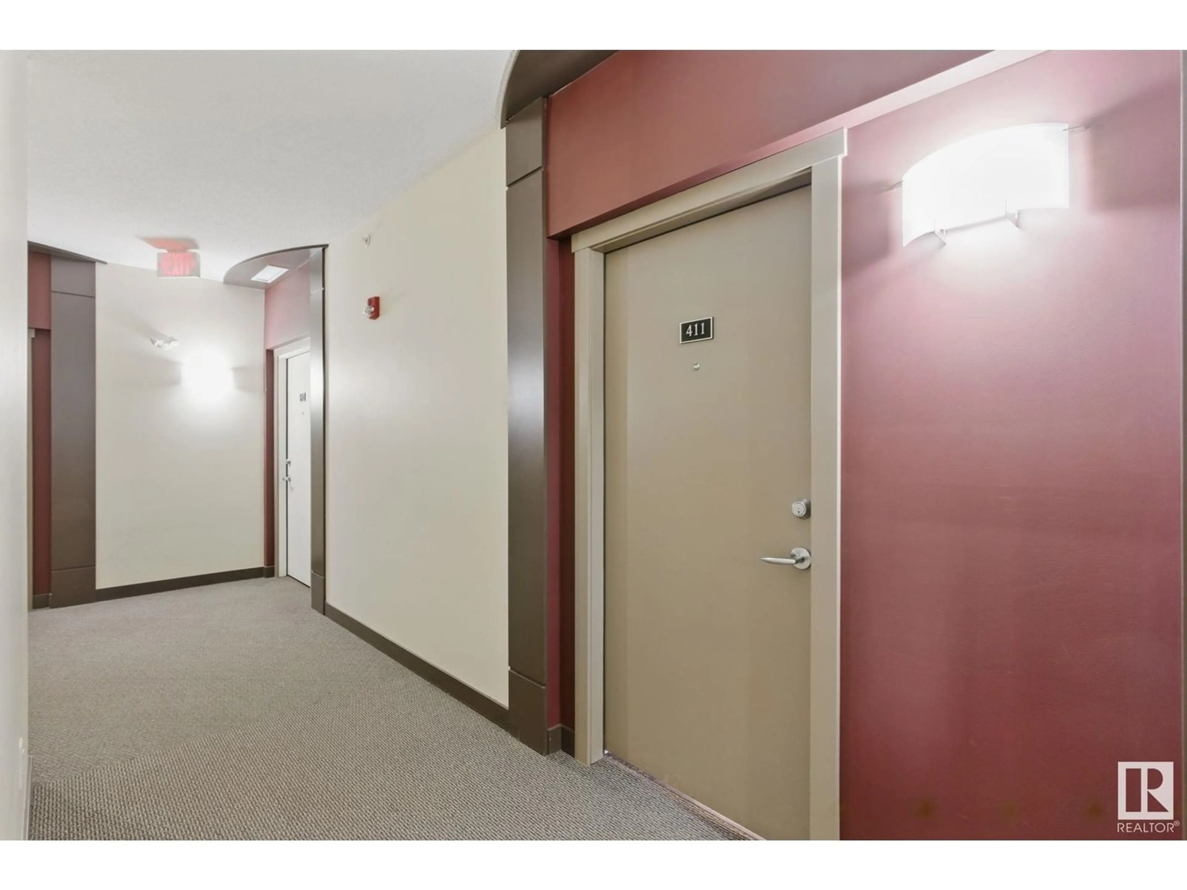 Indoor foyer for 411 - 2229 44 AV, Edmonton Alberta T6T0W6