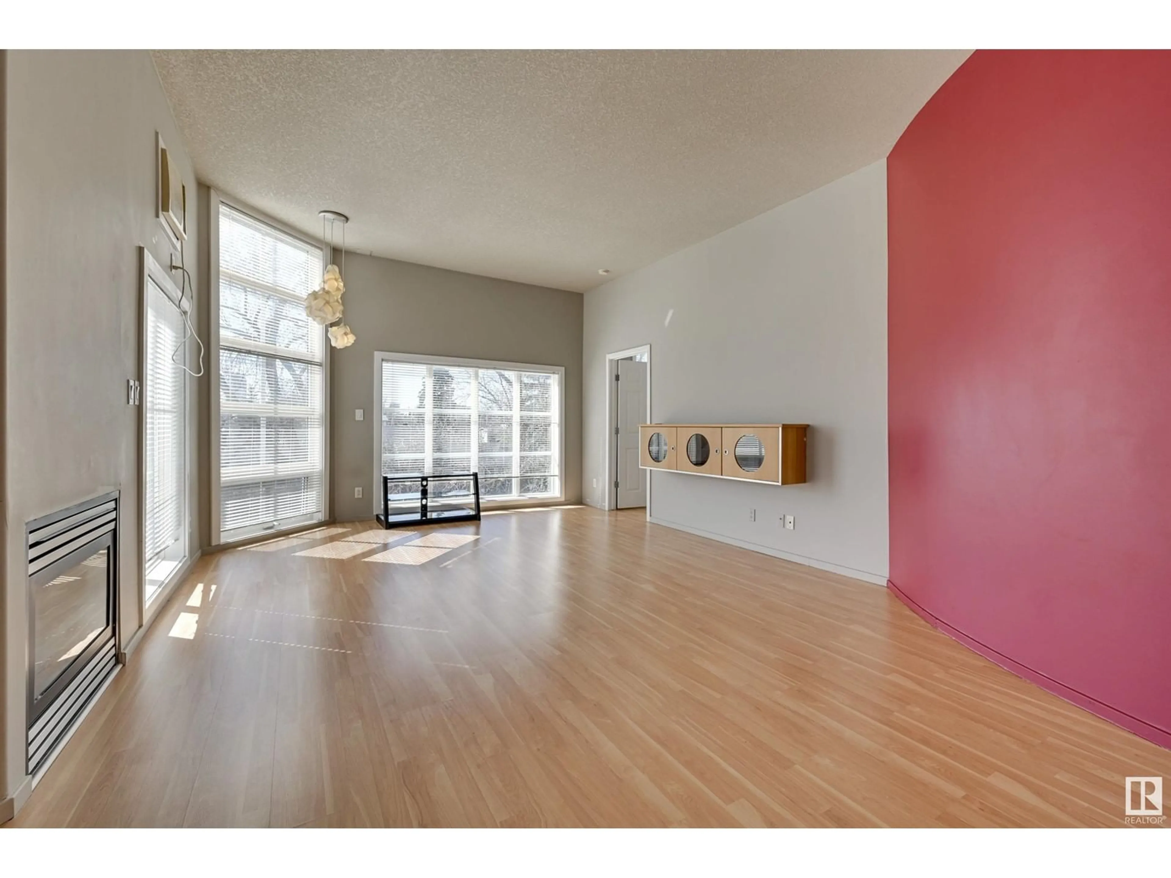 Unknown for 303 - 10905 109 ST, Edmonton Alberta T5H3C2