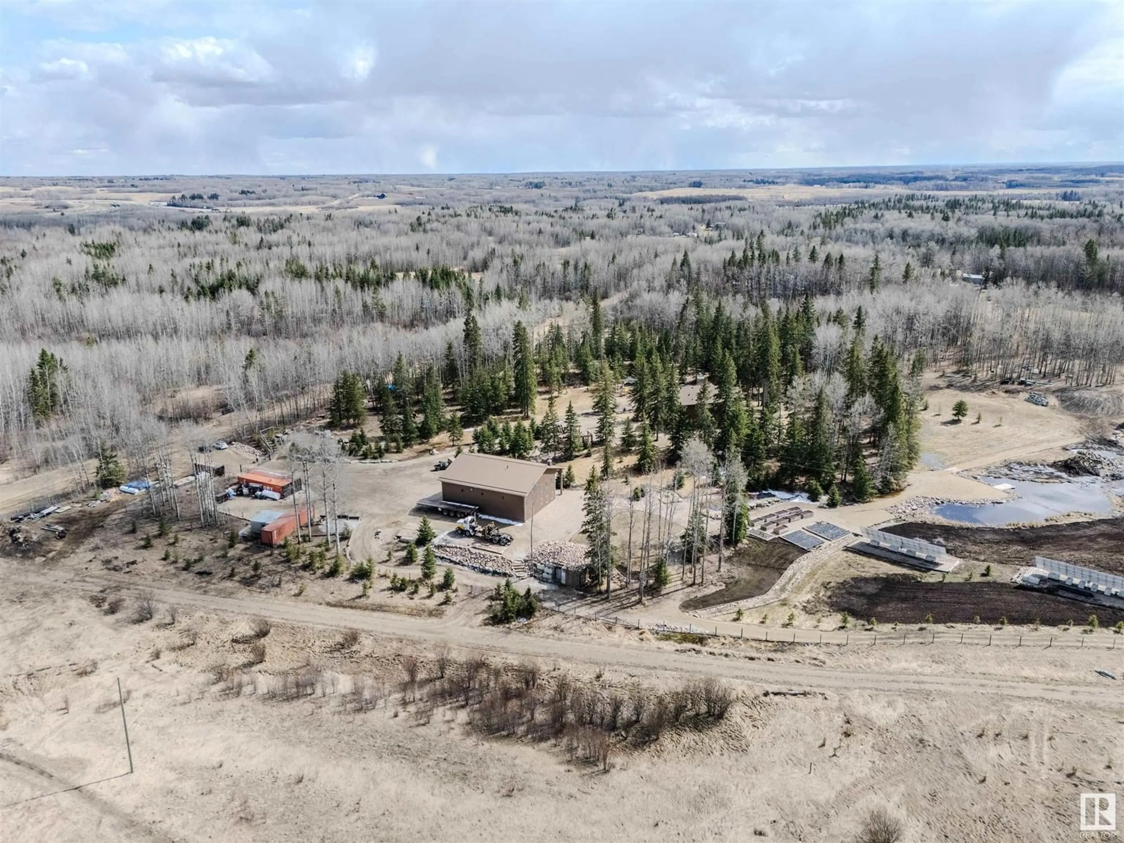 A pic from outside/outdoor area/front of a property/back of a property/a pic from drone, unknown for 53226 RGE ROAD 24, Rural Parkland County Alberta T7Y0C9