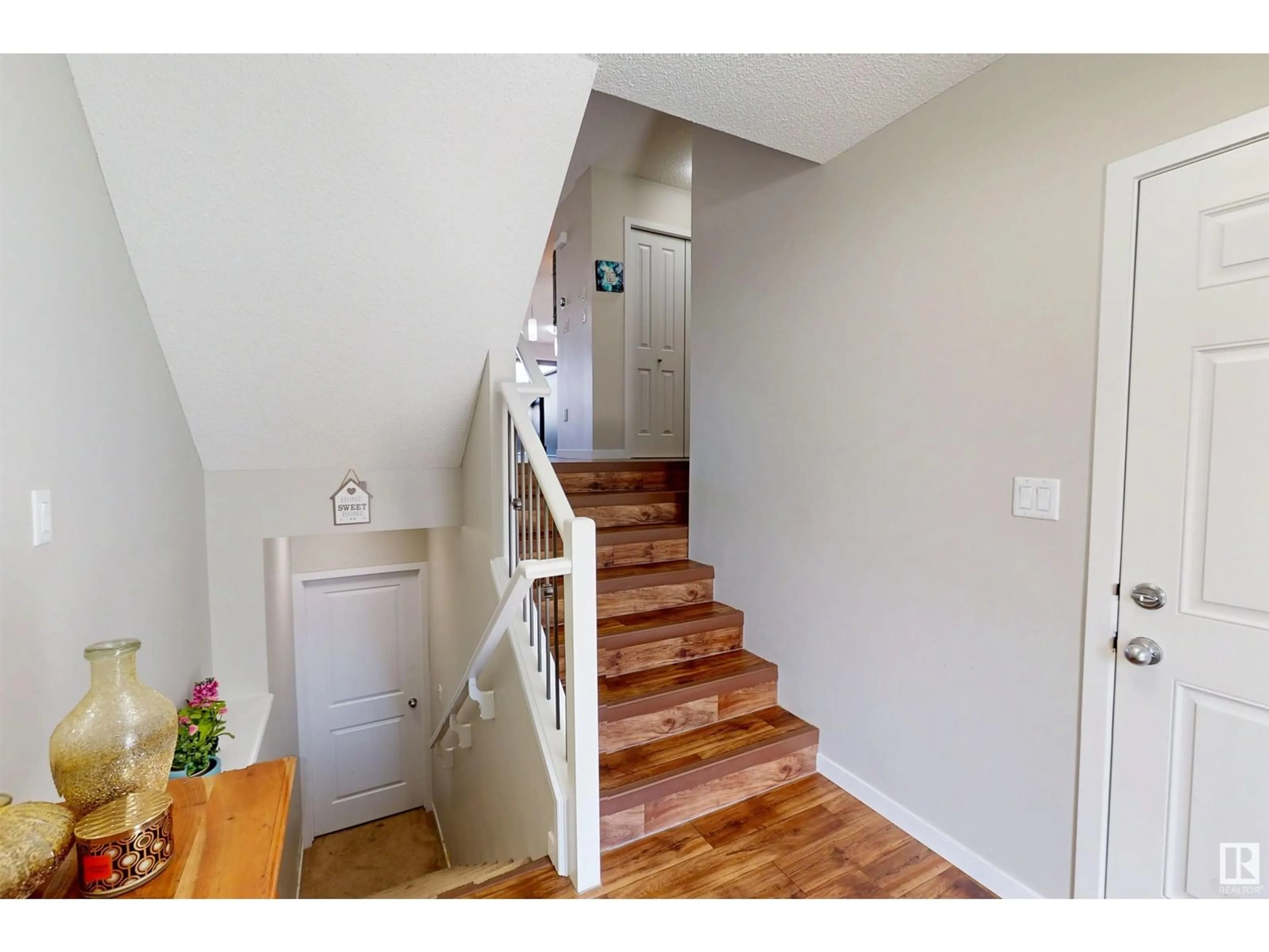 Unknown for 2771 CHOKECHERRY PL, Edmonton Alberta T6X2J9