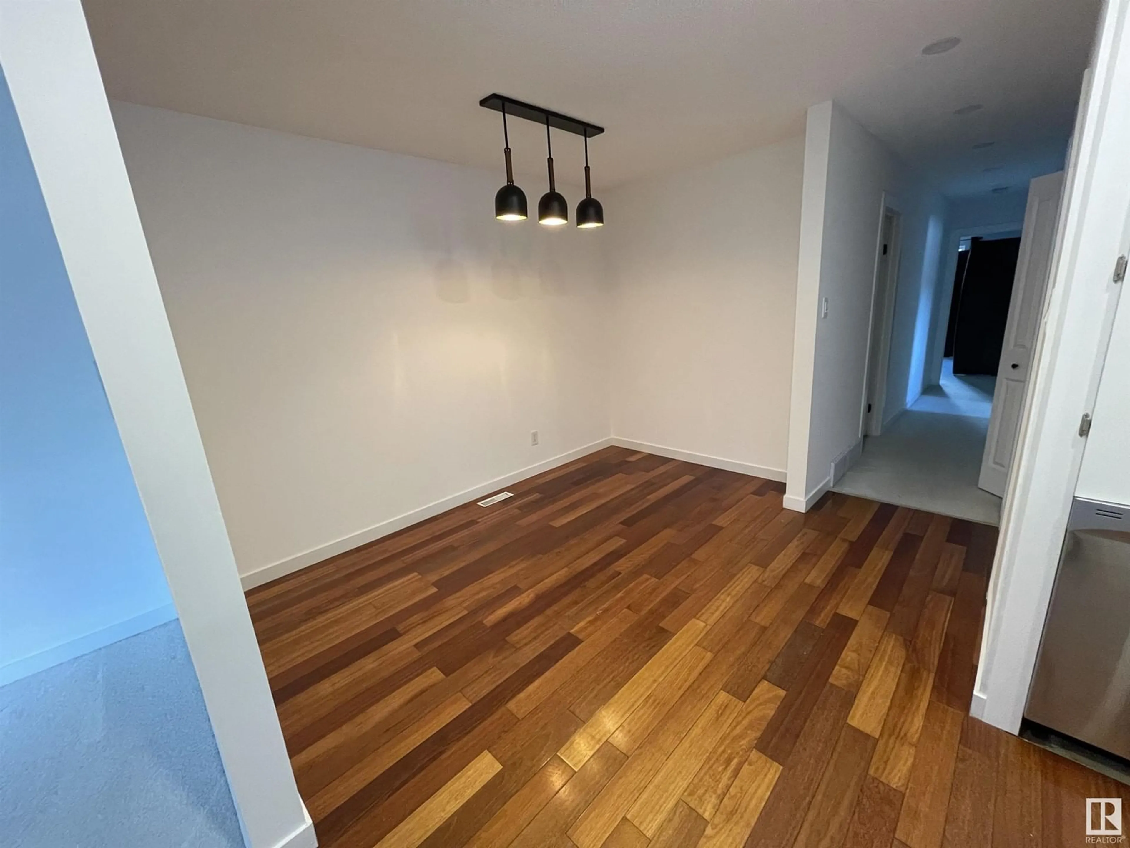 A pic of a room for 13 WESTWOOD DR, St. Albert Alberta T8N3E3
