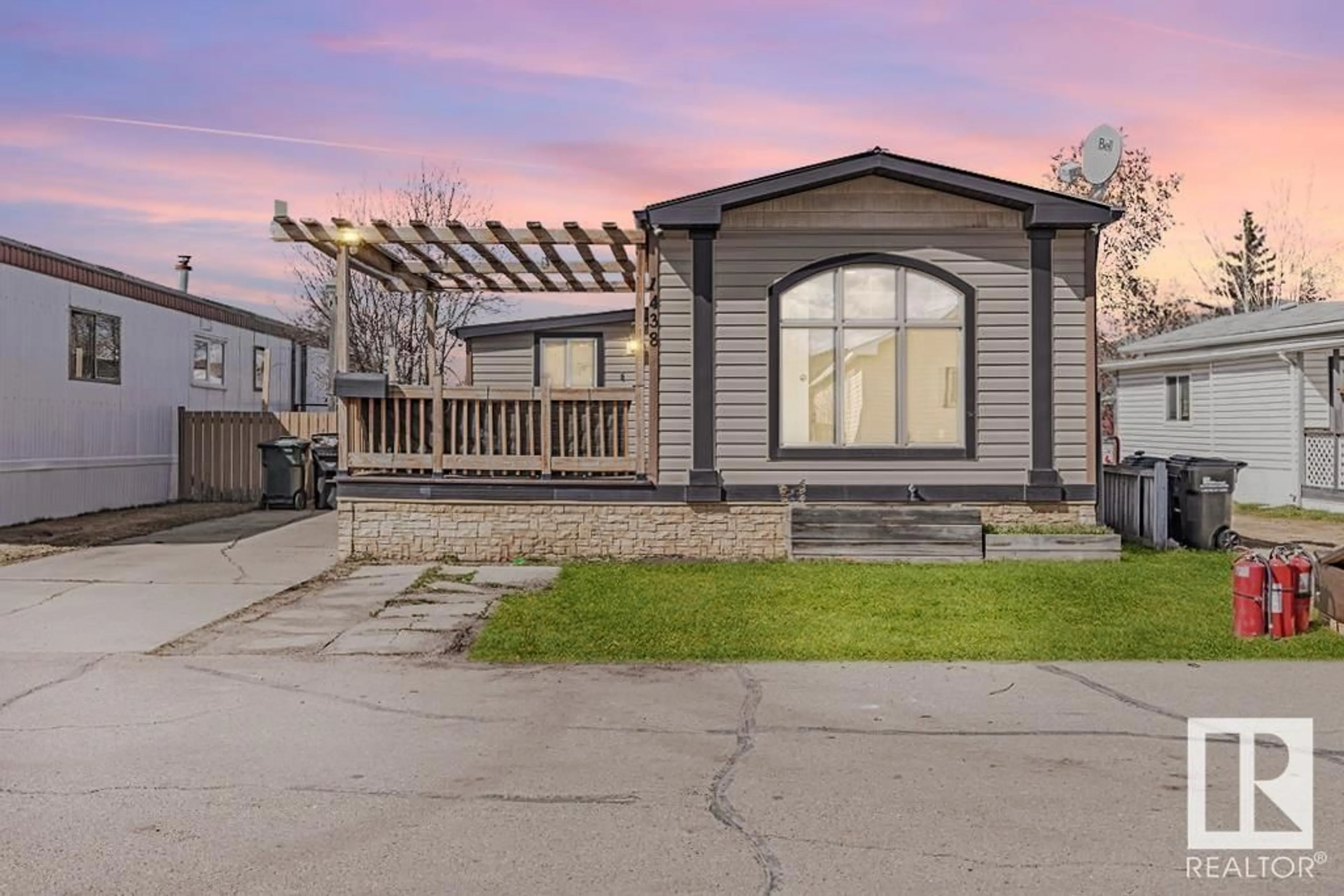 Home with vinyl exterior material, street for 1438 LAKELAND VG, Sherwood Park Alberta T8H1L9