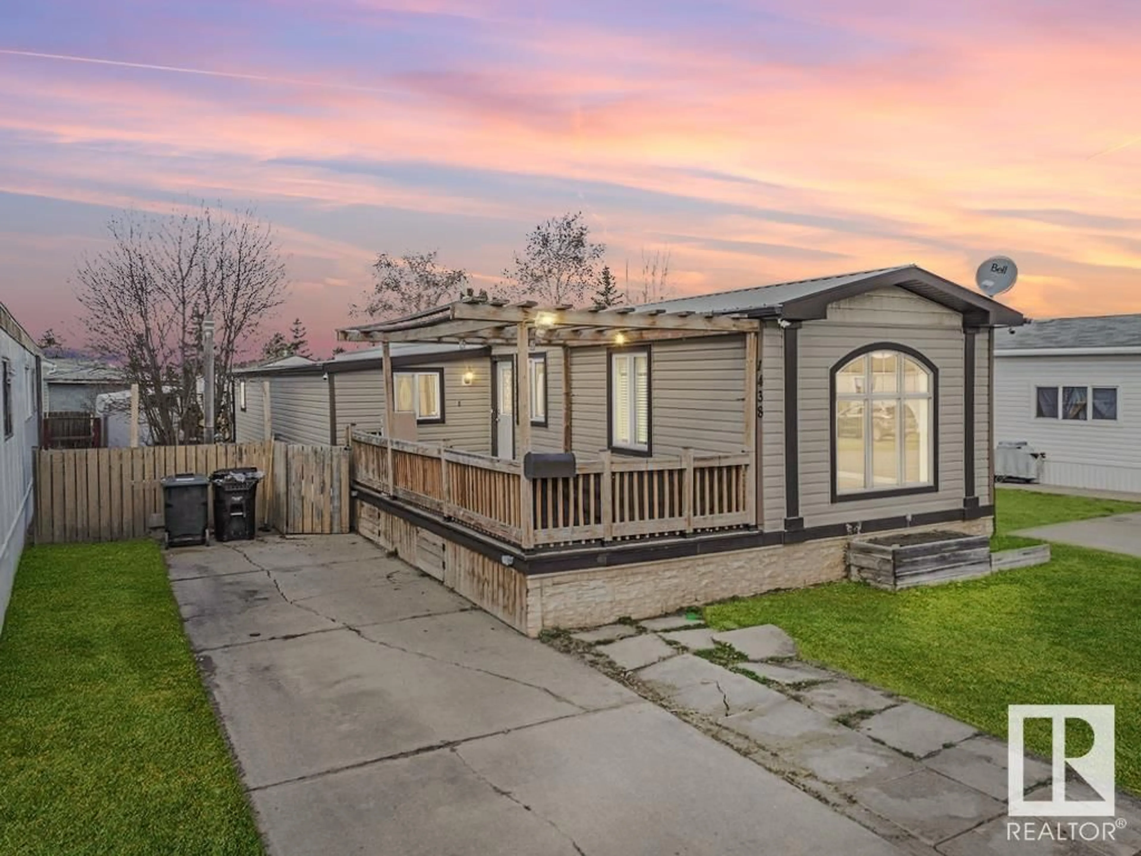 A pic from outside/outdoor area/front of a property/back of a property/a pic from drone, street for 1438 LAKELAND VG, Sherwood Park Alberta T8H1L9