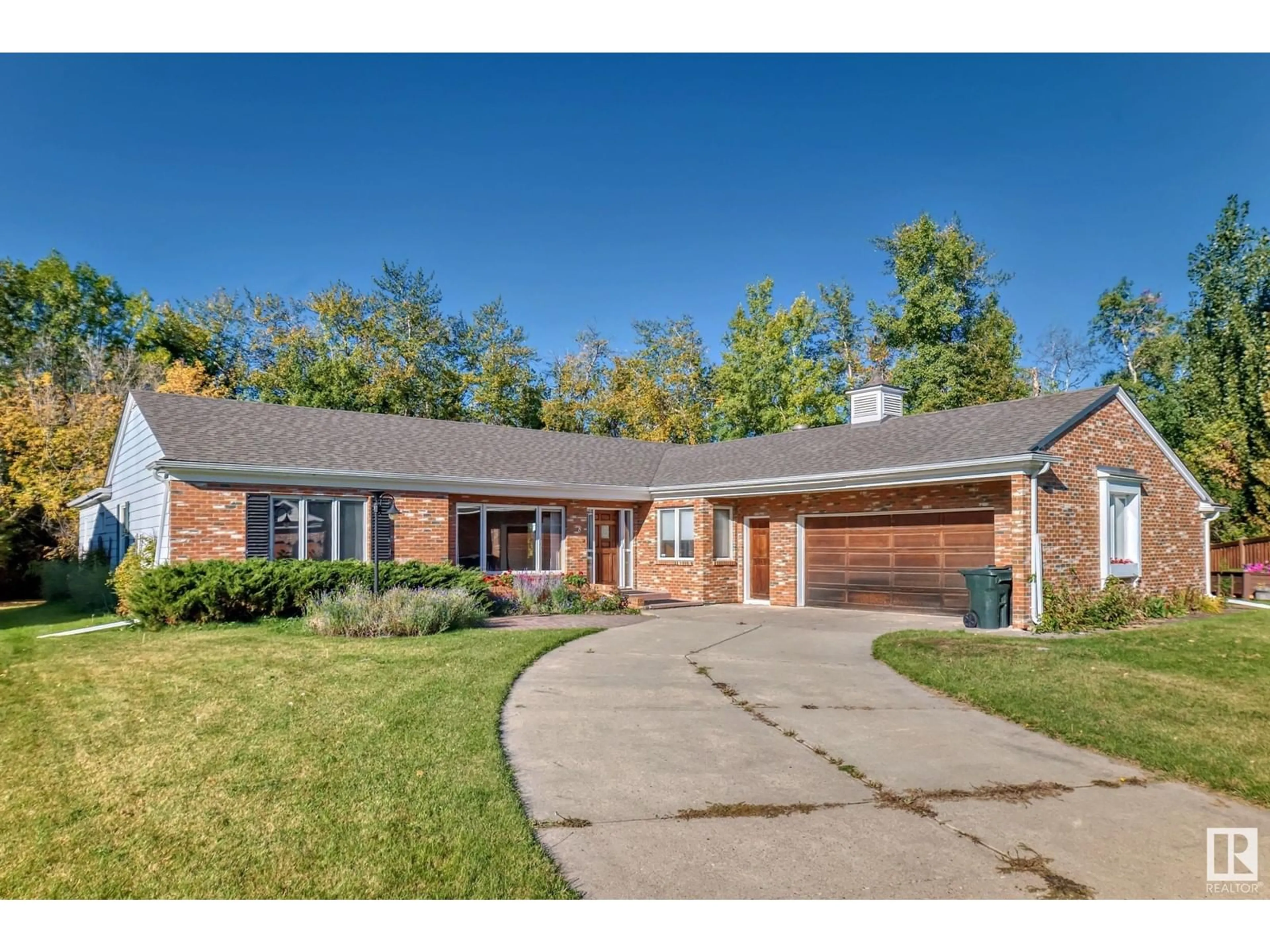 Home with brick exterior material, street for 8 MOREL CR, Spruce Grove Alberta T7X2P7
