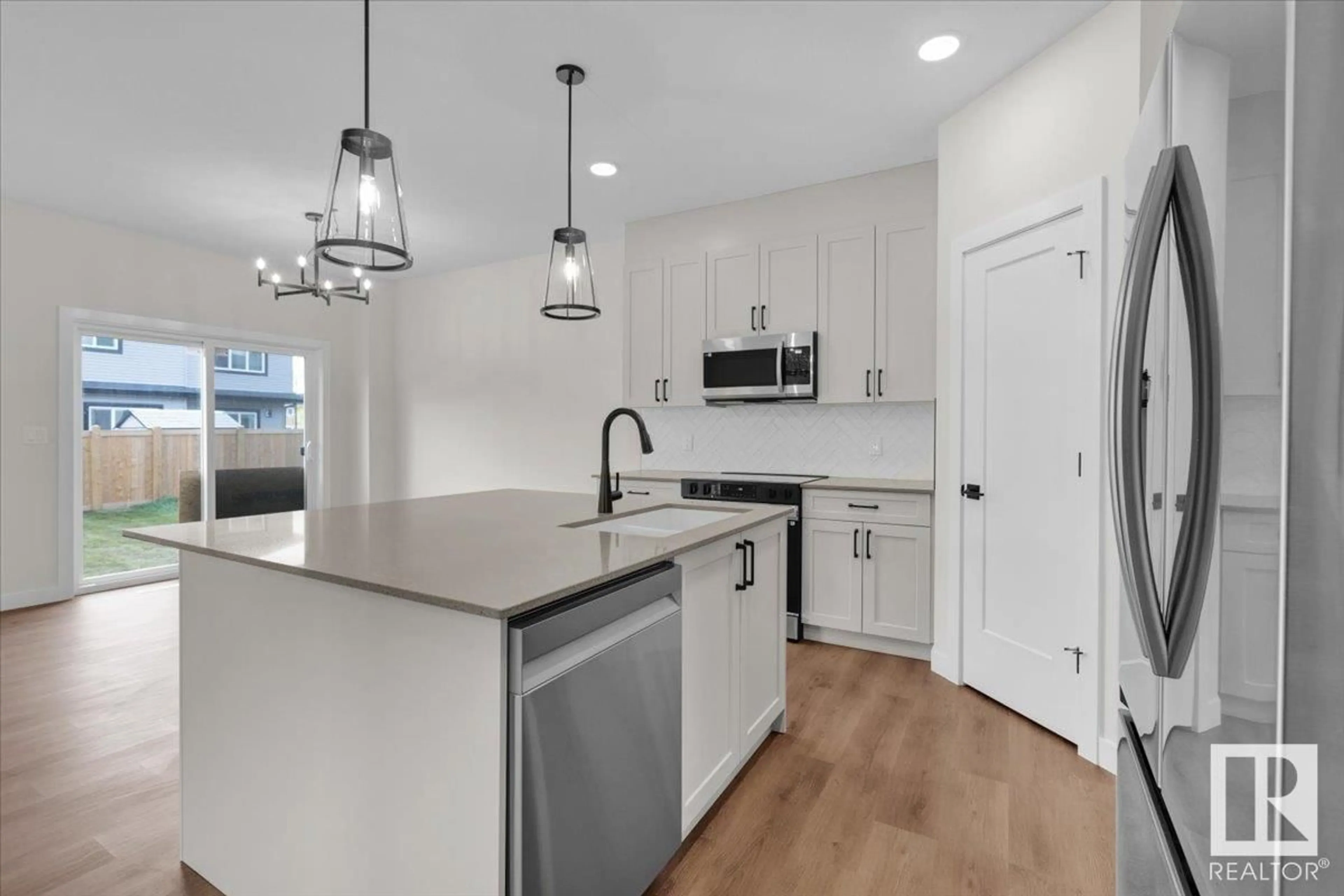 Open concept kitchen, unknown for 12 SPRINGBROOK WD, Spruce Grove Alberta T7X2W5