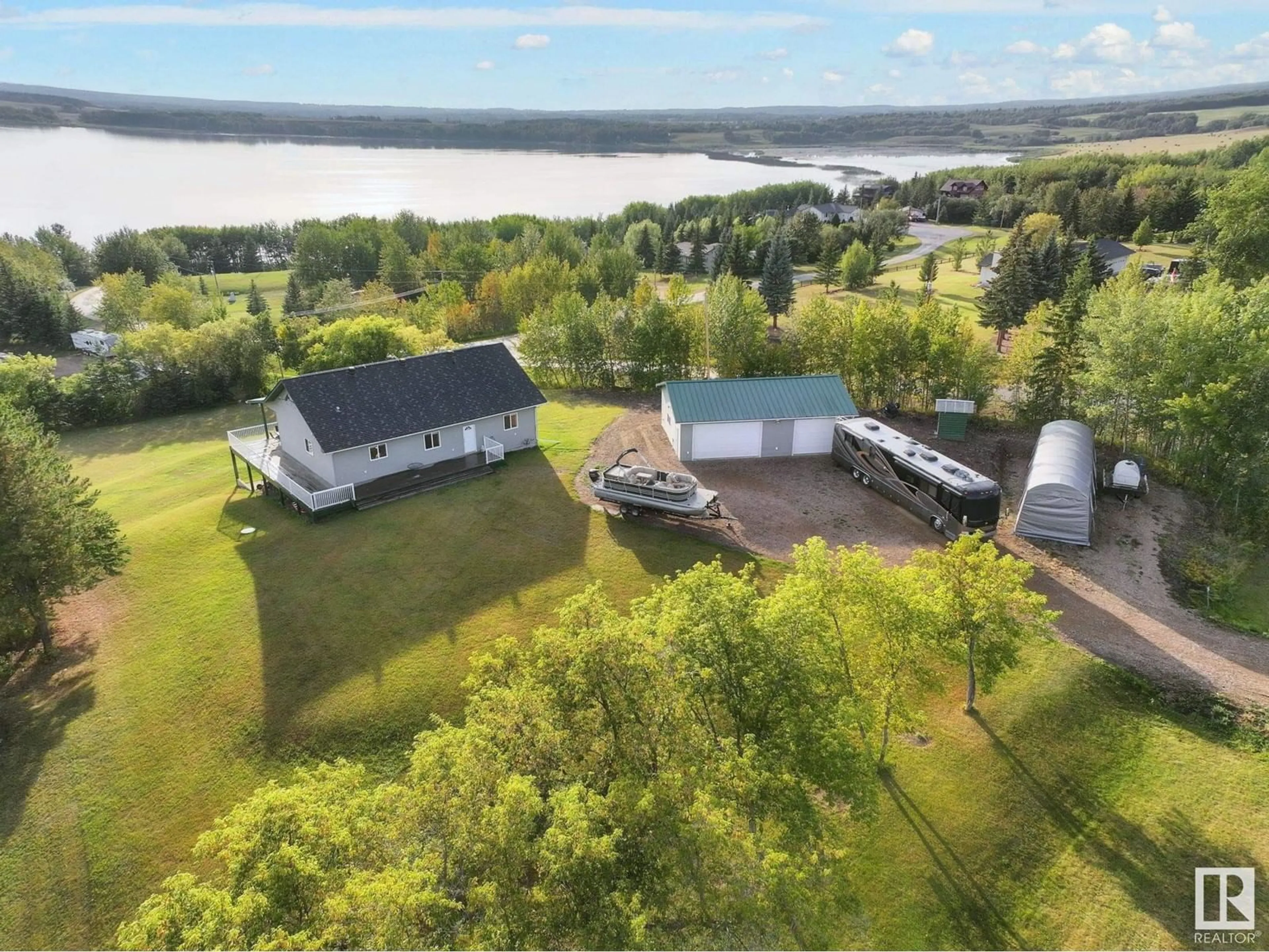 A pic from outside/outdoor area/front of a property/back of a property/a pic from drone, water/lake/river/ocean view for 418 MONS VIEW WAY, Rural Smoky Lake County Alberta T0A3C0