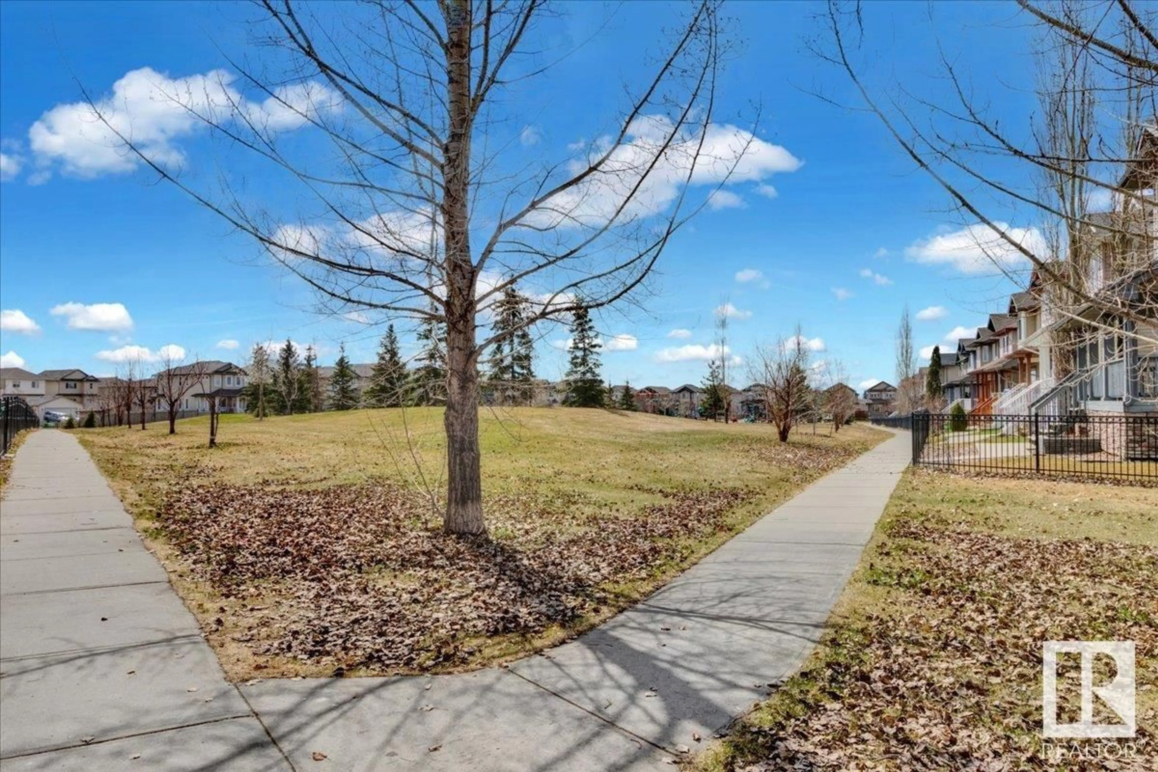 A pic from outside/outdoor area/front of a property/back of a property/a pic from drone, street for 74 STRAWBERRY LN, Leduc Alberta T9E8R6